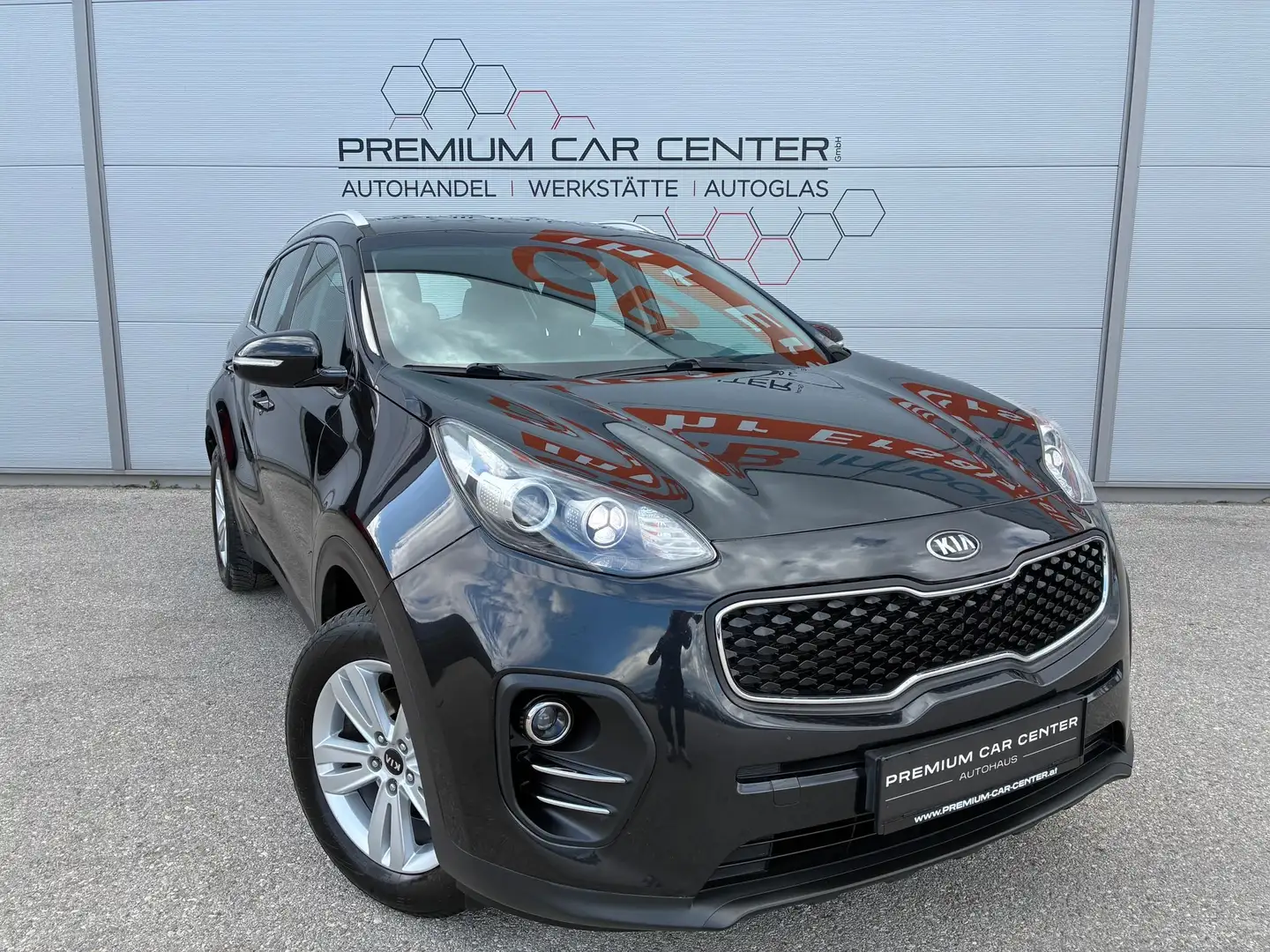 Kia Sportage 1,7 CRDi Silber KAMERA / NAVI / SITZHZG. Schwarz - 1