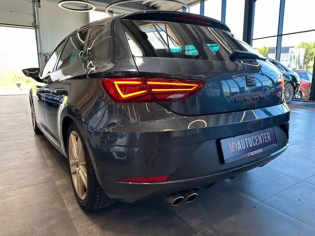 Seat Leon view 5