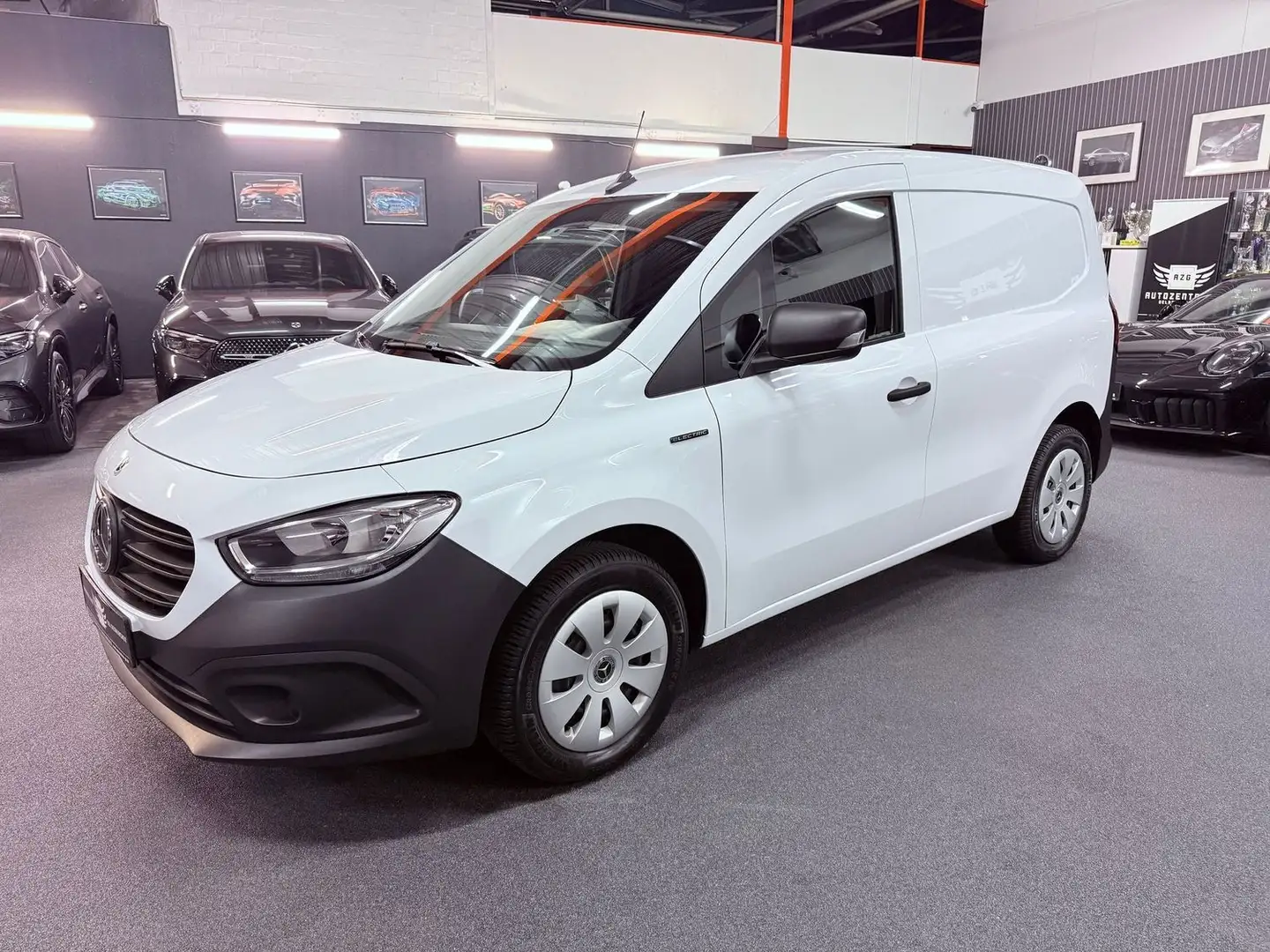 Mercedes-Benz Citan eCitan electric drive KASTEN/BASE MBUX/NAVI/AHK Bílá - 2