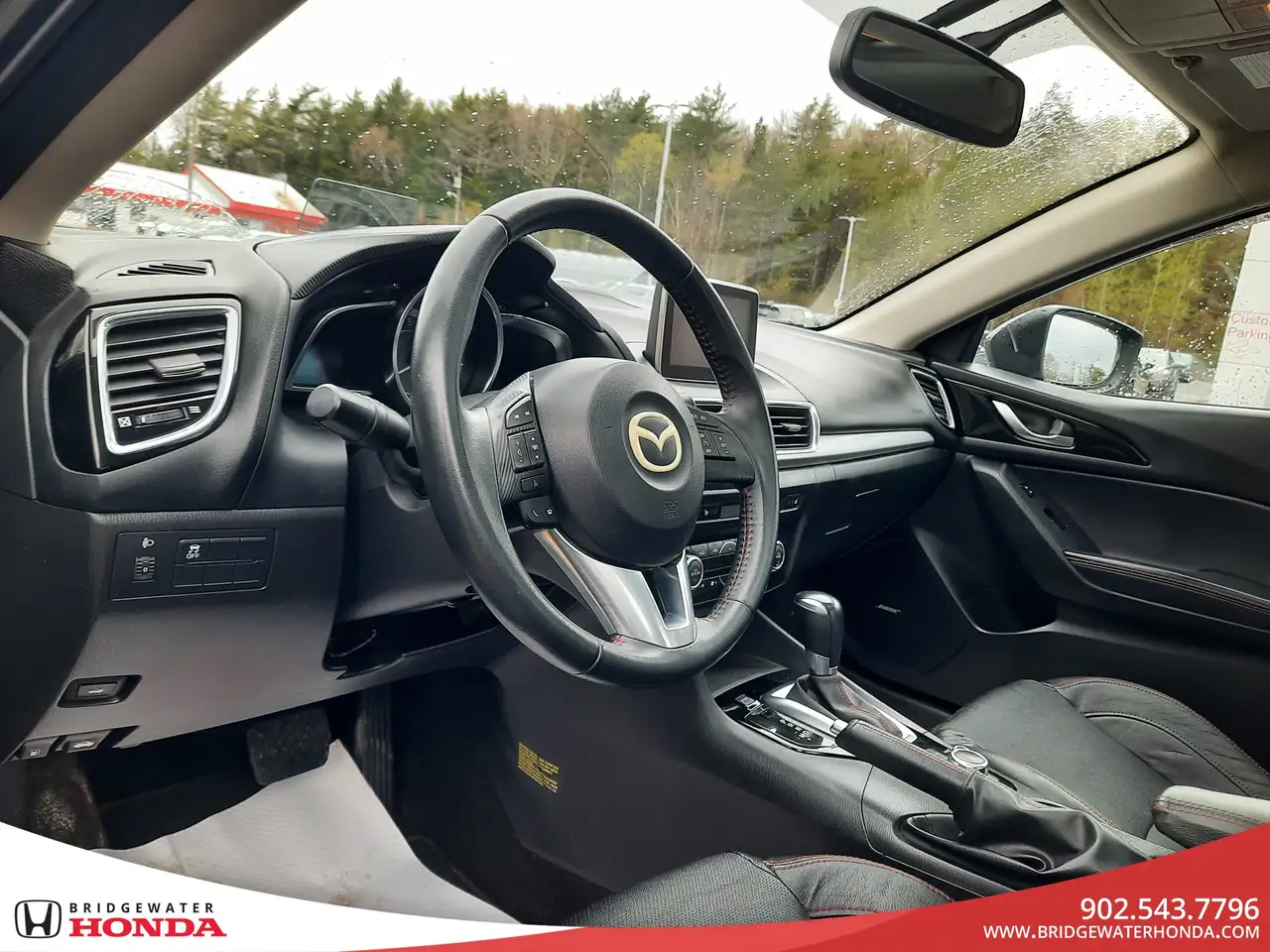 Mazda 3 снимка Mazda 3