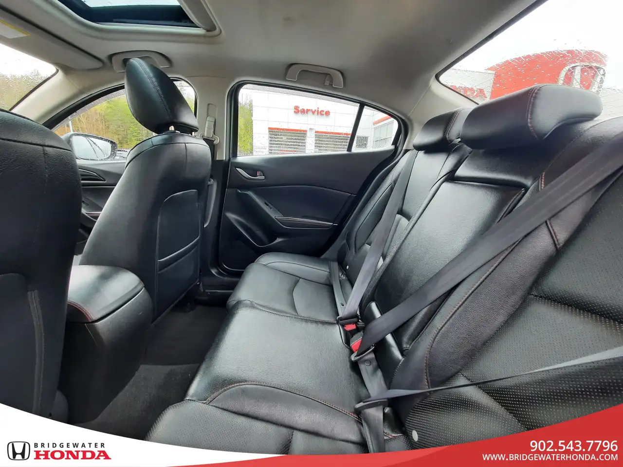 Mazda 3 снимка Mazda 3