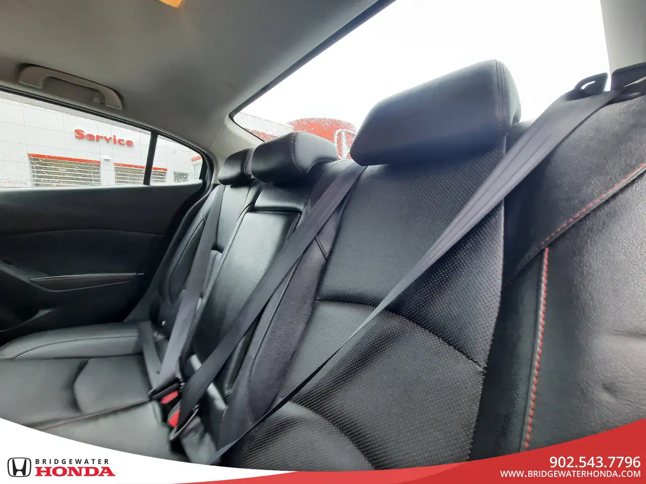Mazda 3 снимка Mazda 3