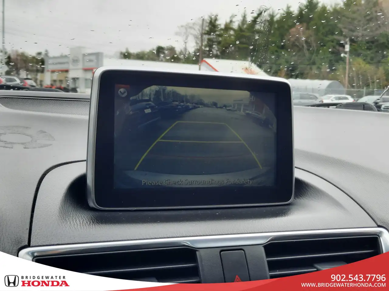 Mazda 3 снимка Mazda 3