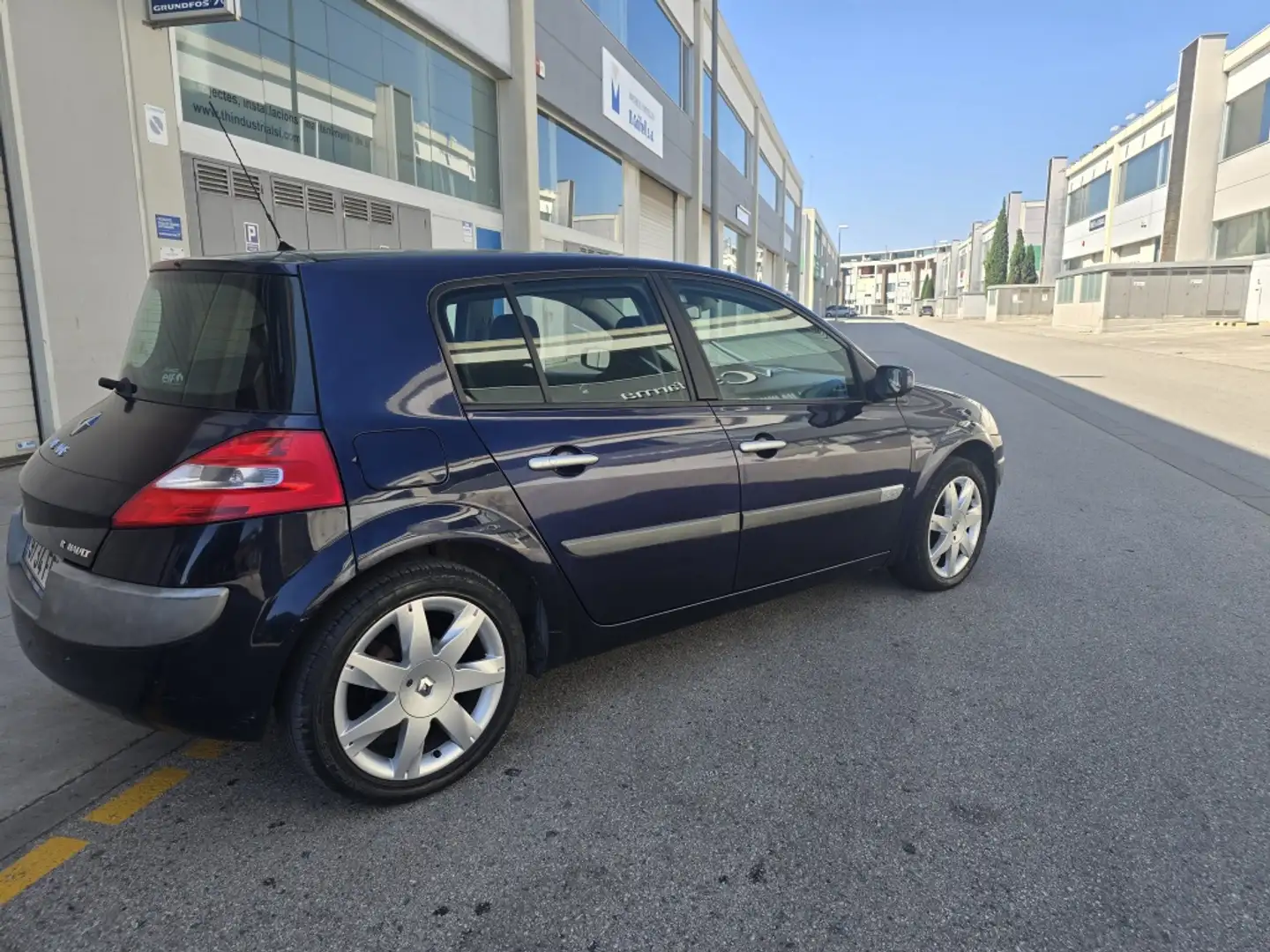 Renault Megane 1.6 Emotion Albastru - 2