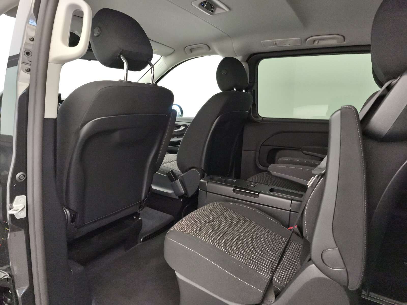 Mercedes-Benz V 220