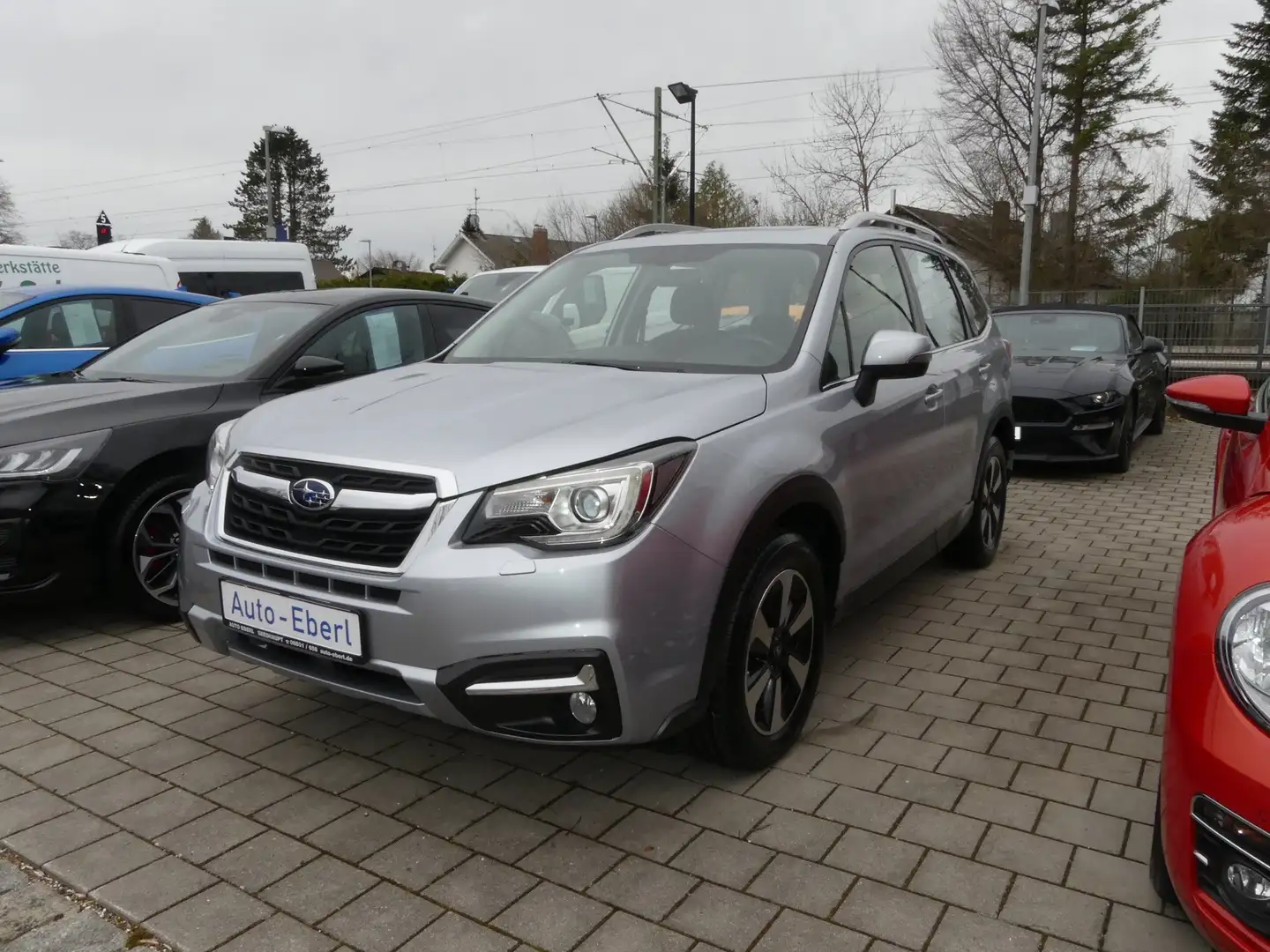 Subaru Forester Exclusive *4x4*Standheizung*Automatik*Panorama* Gris - 1