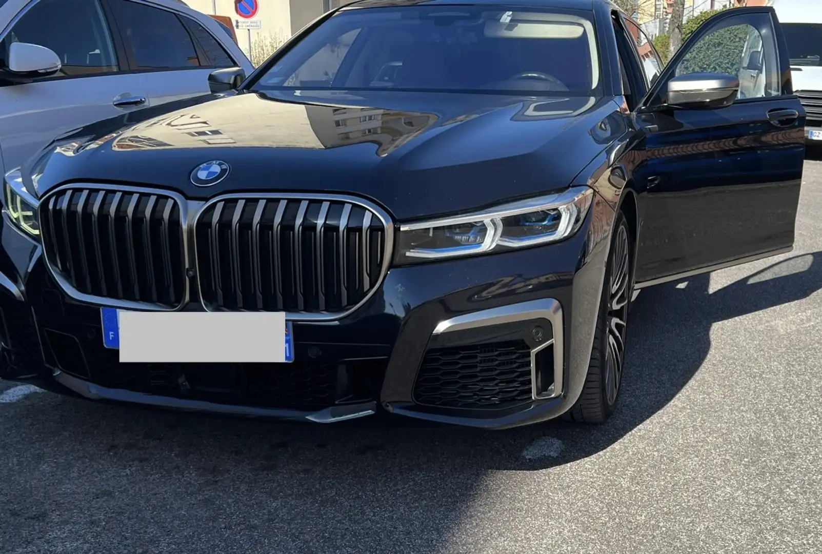 BMW 760 M760 L i xDrive Black - 1