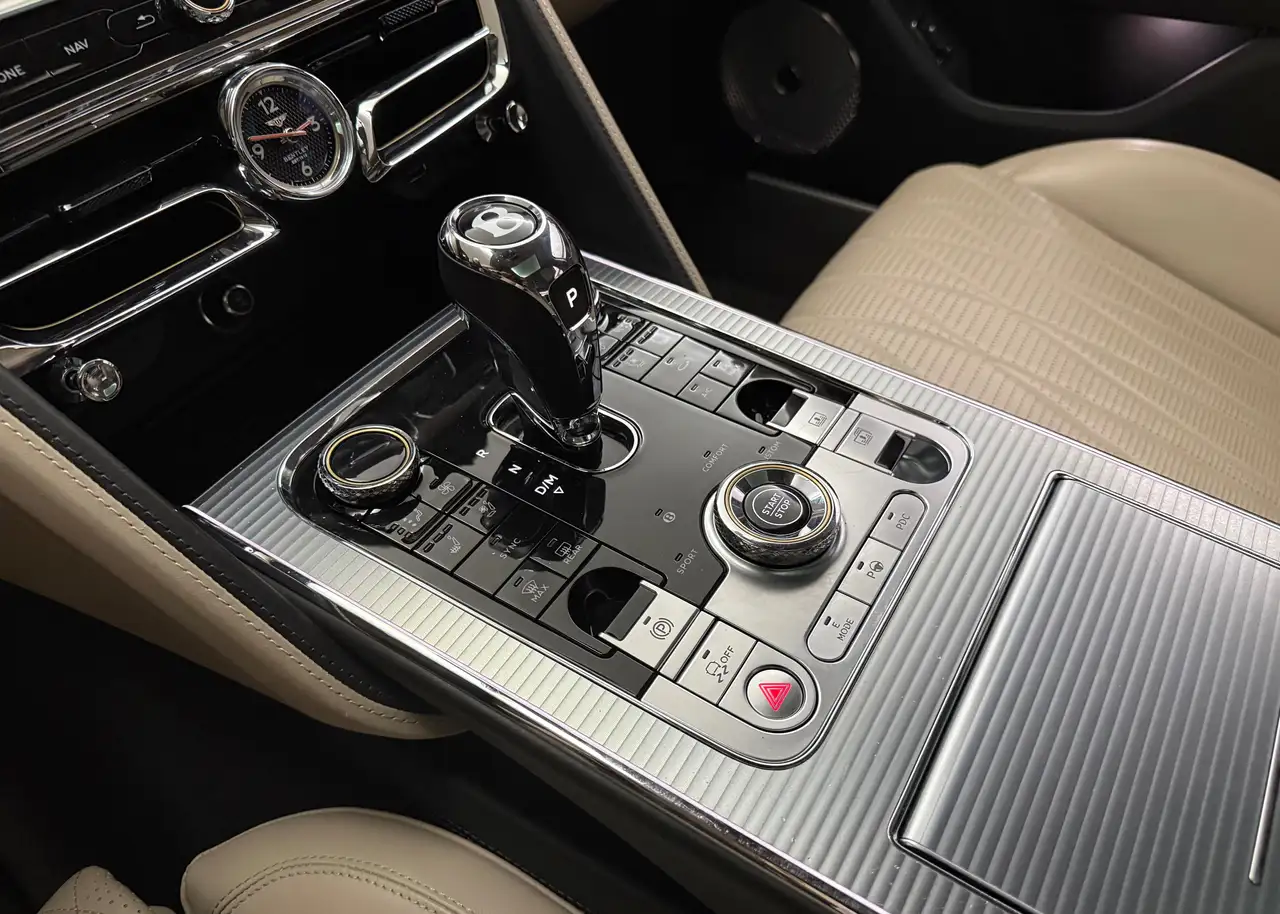 Bentley Flying Spur V6 Hybrid/Mulliner Felgen/Naim, миниатюра 18