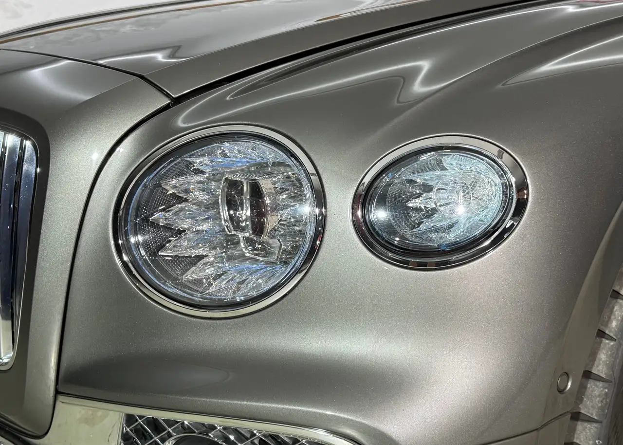 Bentley Flying Spur V6 Hybrid/Mulliner Felgen/Naim, миниатюра 8