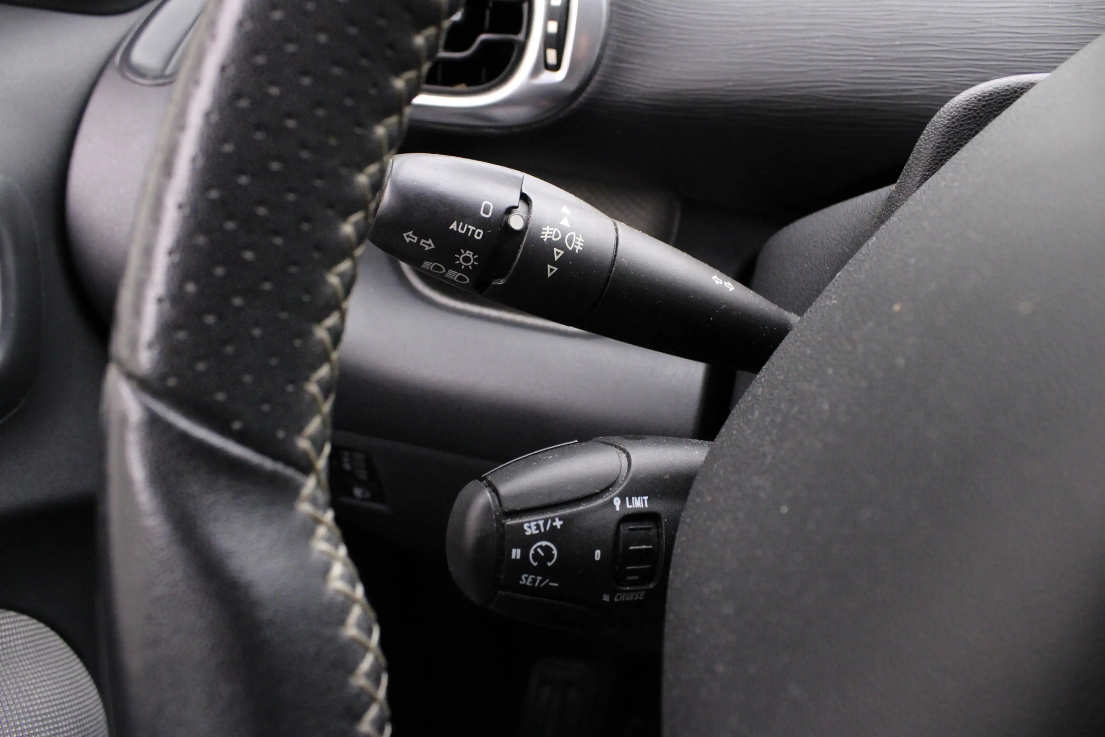 Citroen C3 Picasso 1.4 VTi Exclusive | Climate control | Pdc v/a | Cr — photo 2