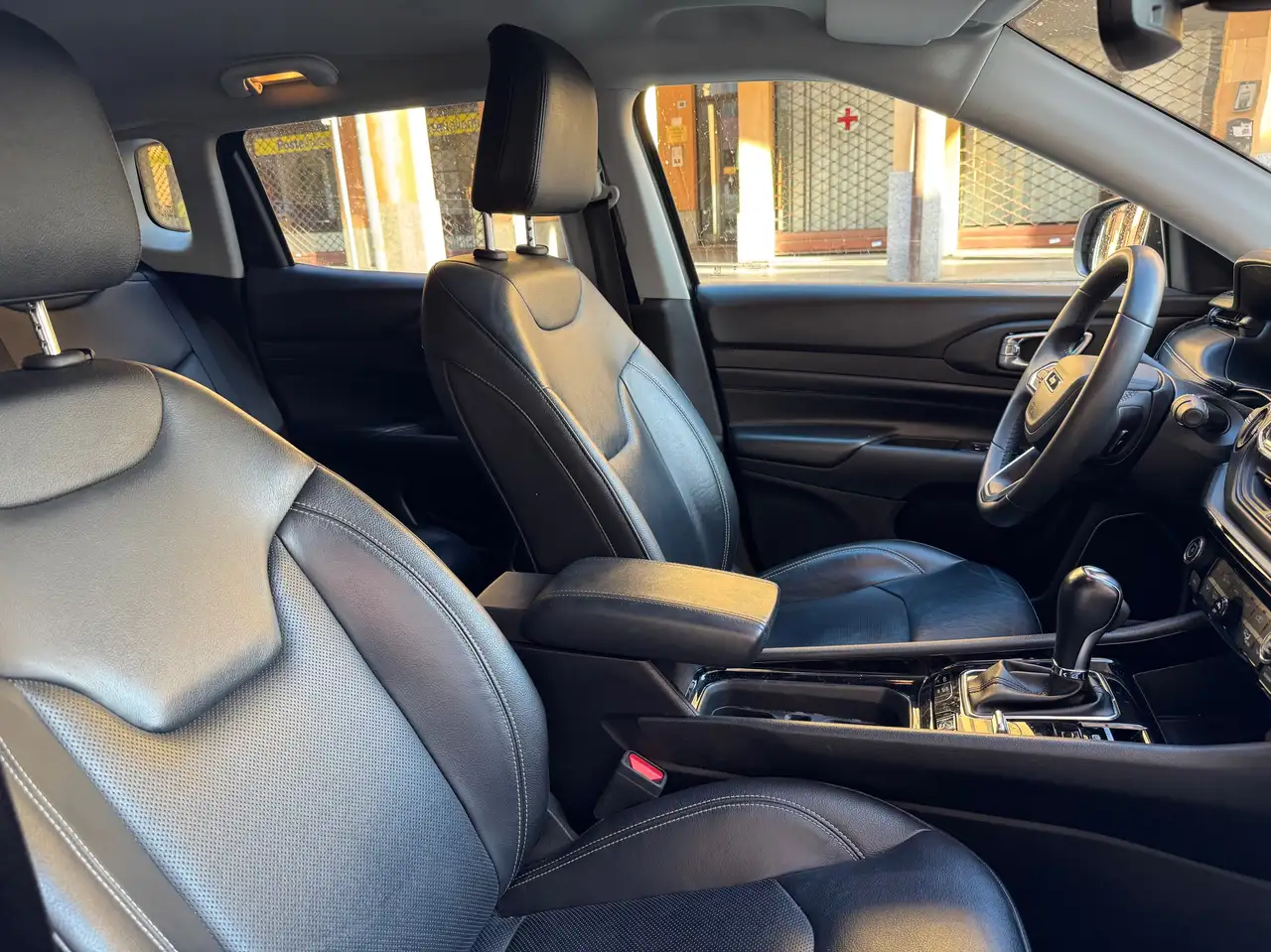 Jeep Compass II 2023 1.3 turbo t4 phev S 4xe auto, миниатюра 9
