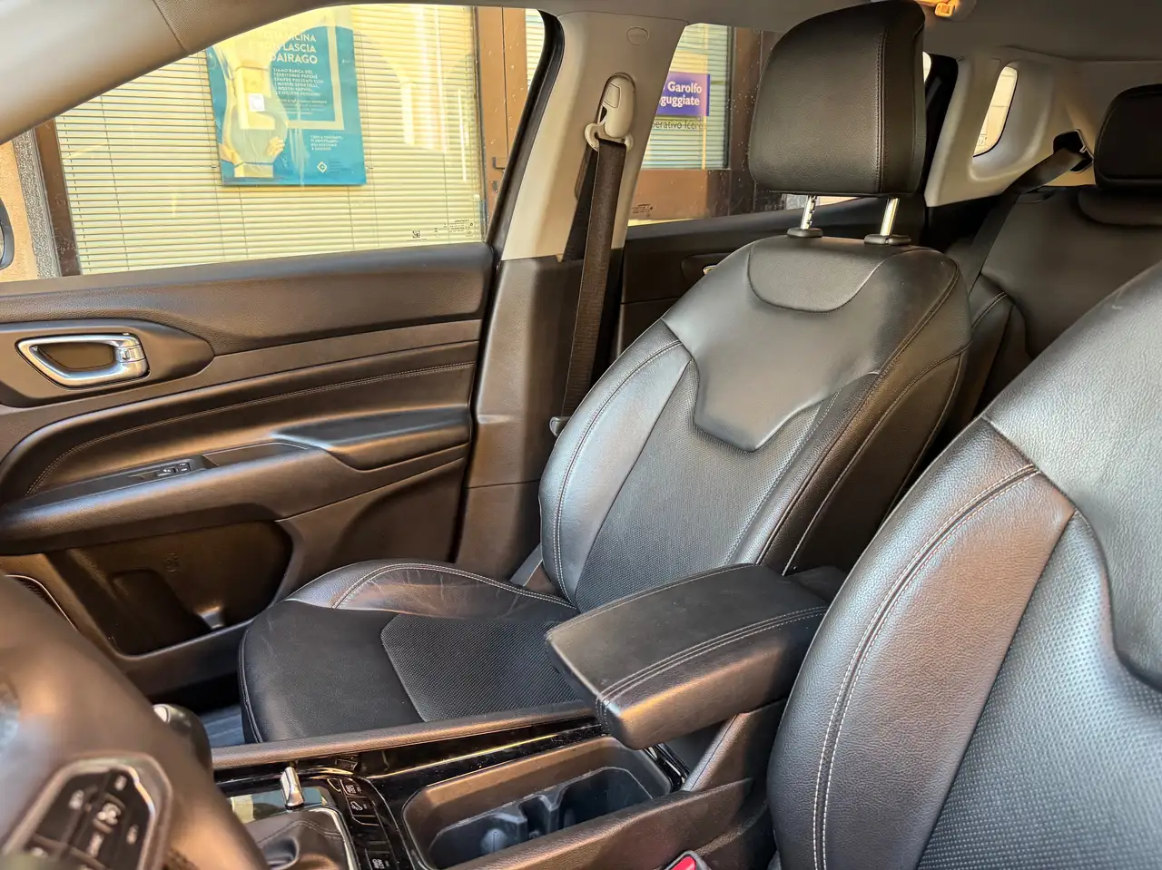 Jeep Compass II 2023 1.3 turbo t4 phev S 4xe auto, миниатюра 17