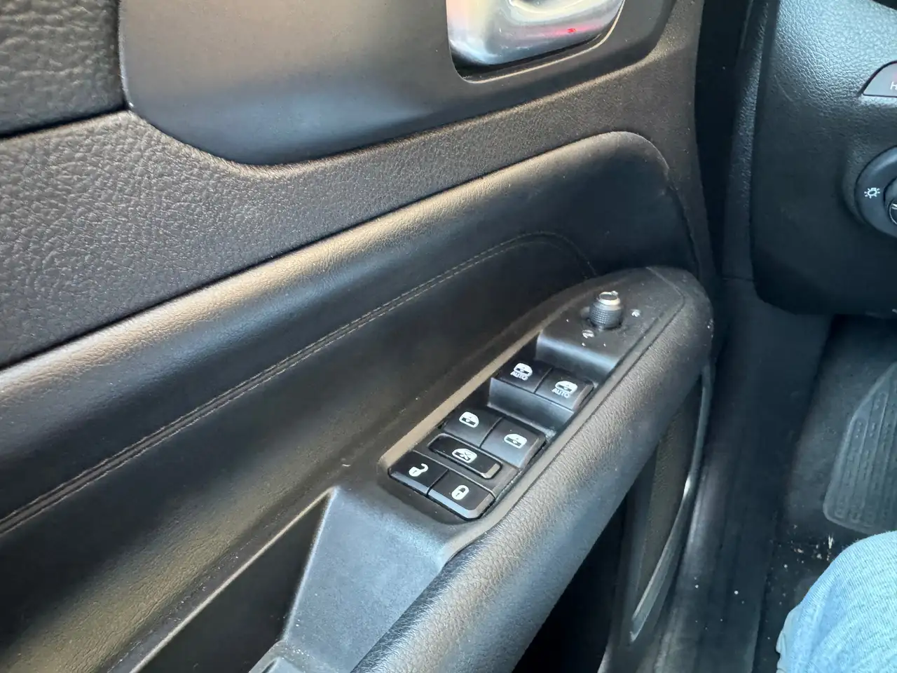 Jeep Compass II 2023 1.3 turbo t4 phev S 4xe auto, миниатюра 19