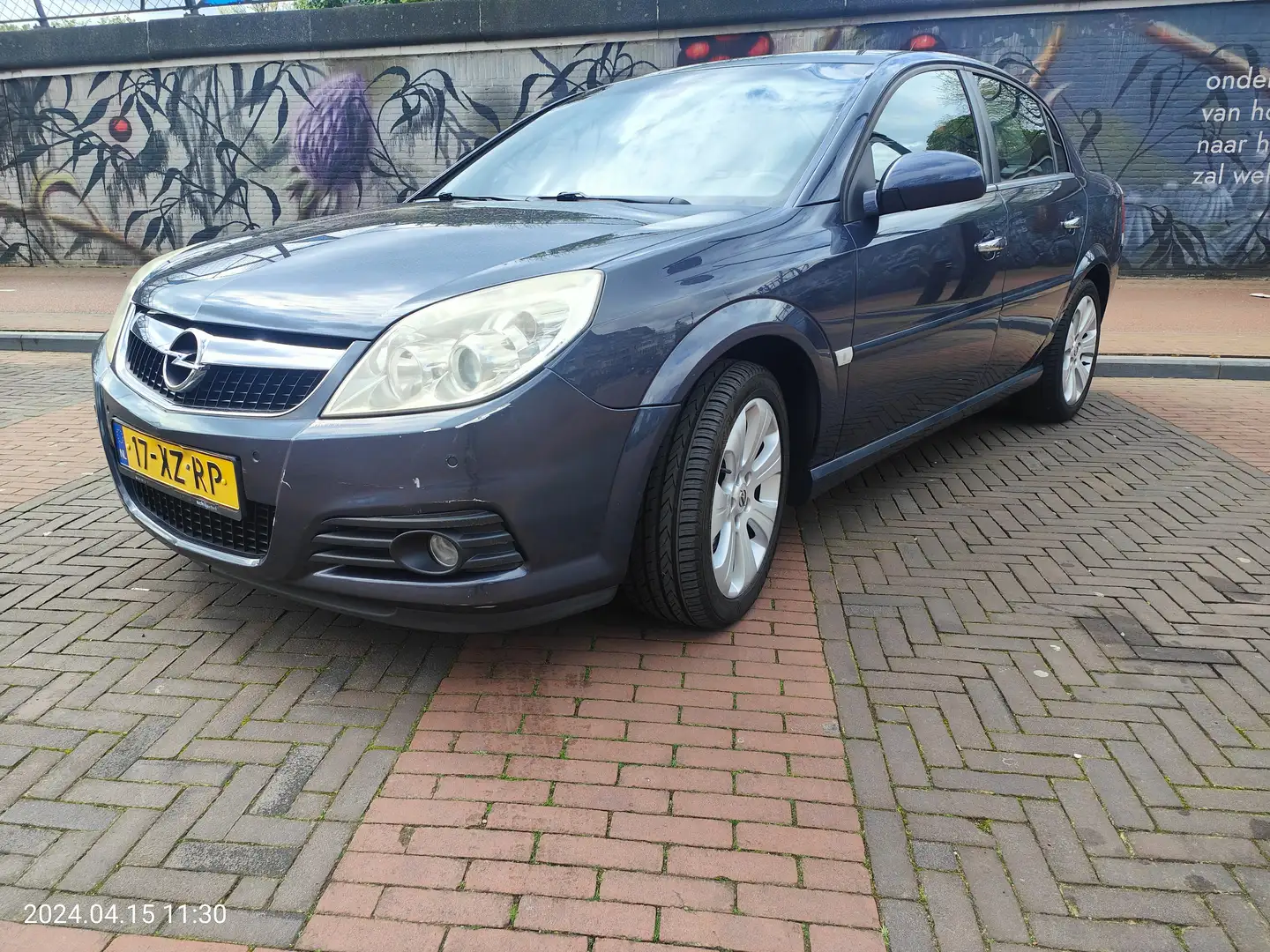 Opel Vectra 1.8-16V Executive - 2