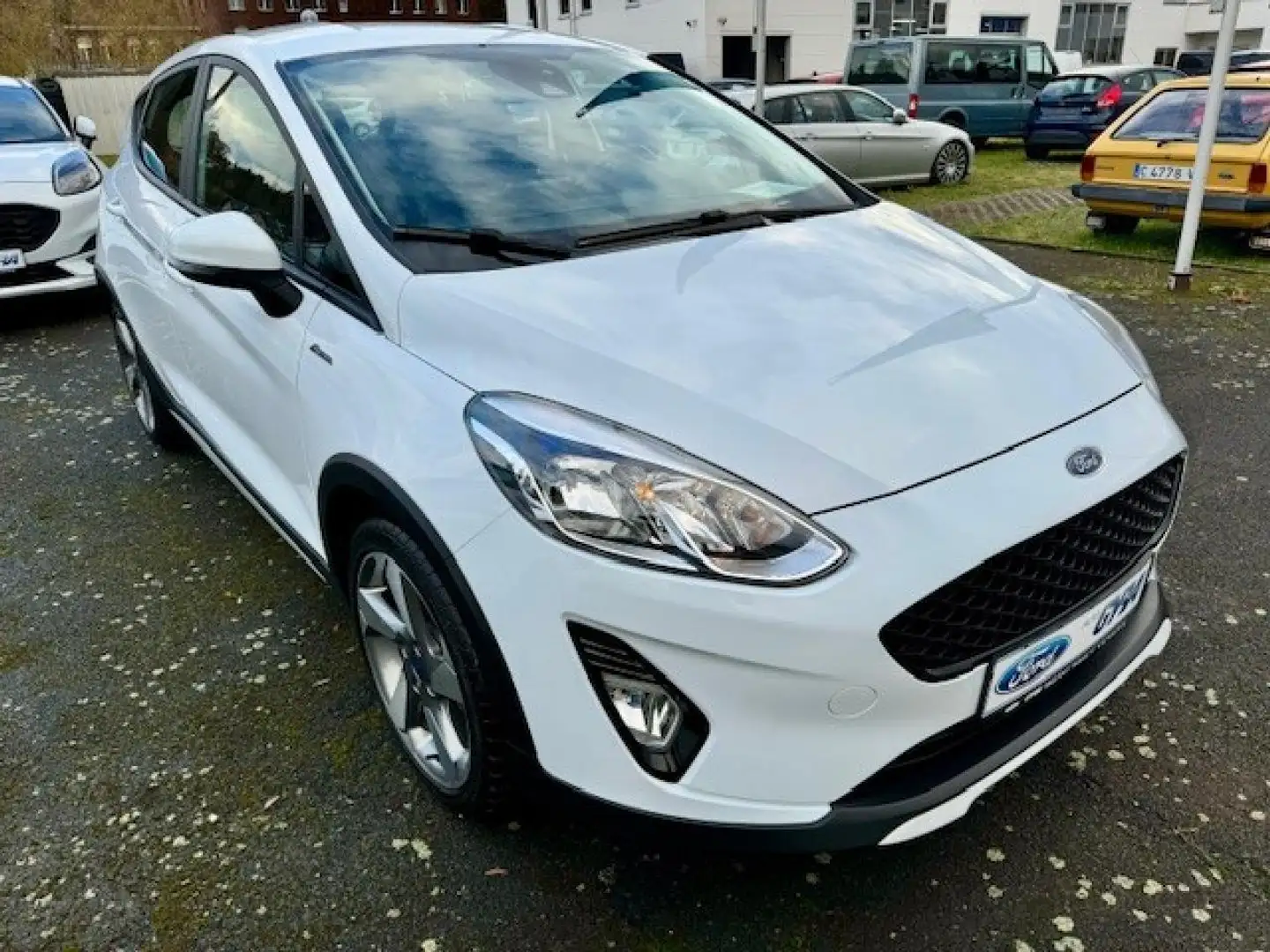 Ford Fiesta Active Blanc - 2