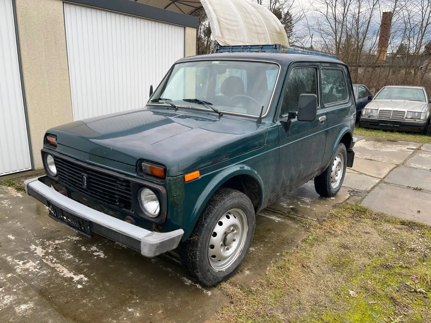 Lada Niva 1.7i Kult Blau - 1
