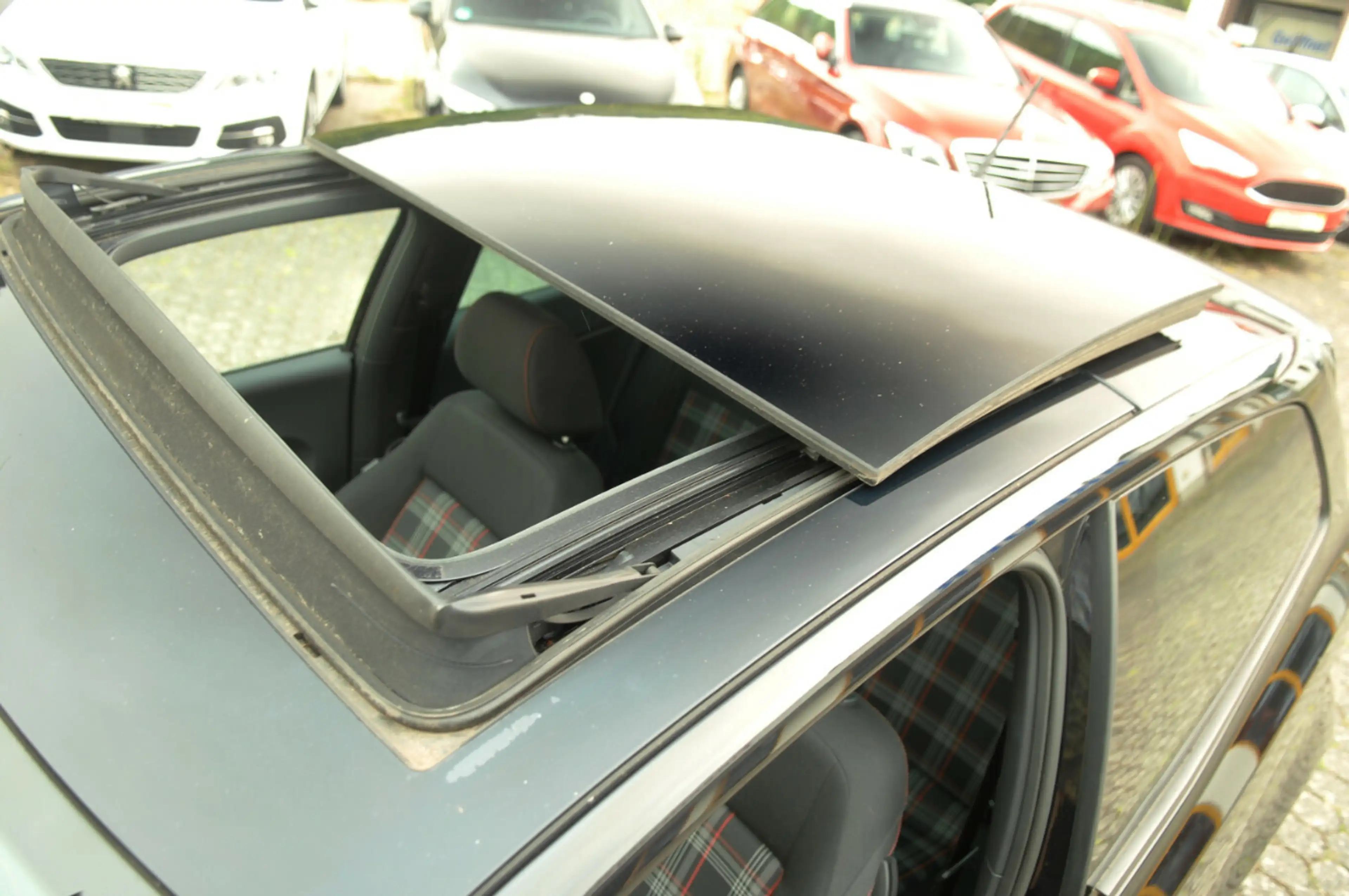 Volkswagen Polo GTI GTI Automatik Panoramadach 3-Türer Navi — photo 11