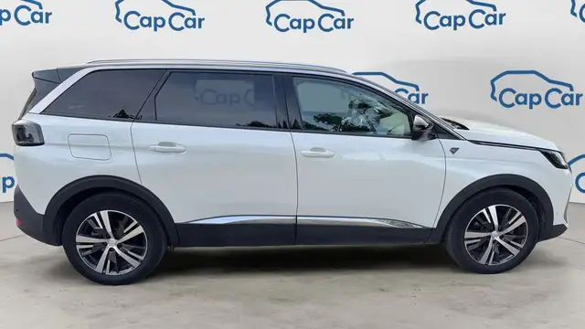 Peugeot 5008 view 4