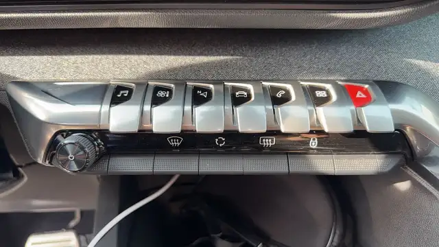 Peugeot 5008 view 13
