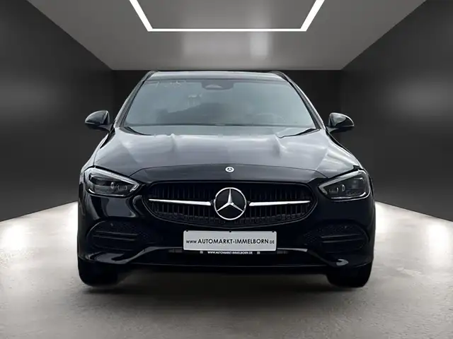 Mercedes-Benz C-Class view 9