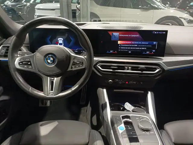 BMW I4 view 9