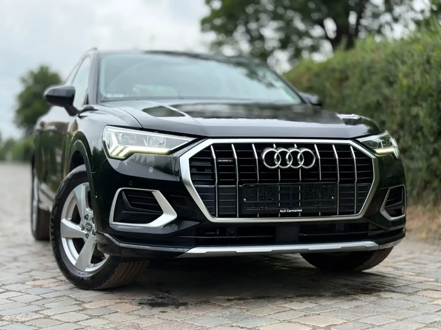 Audi Q3 40 TFSI quattro advanced*LED*S-Line*1ERH* Noir - 1