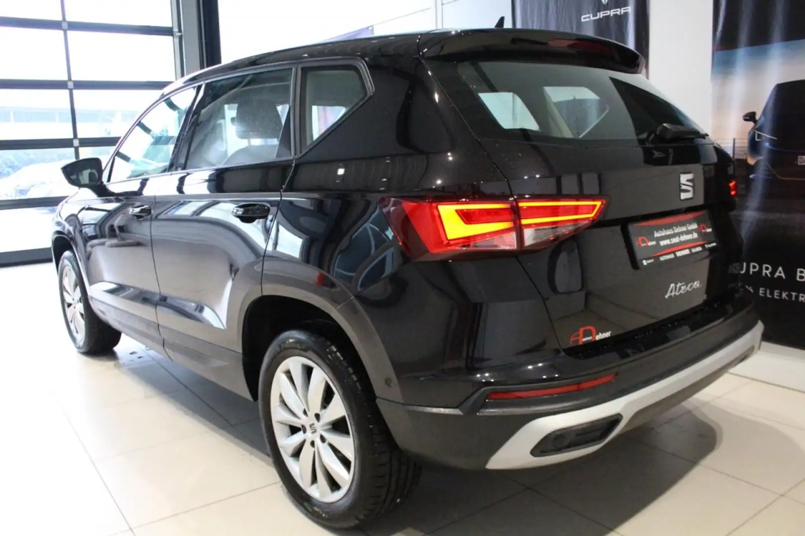 SEAT Ateca Style 1.5 TSI DSG AHK+elHK+ACC+KAMERA+Beat Klima Чёрный - 2