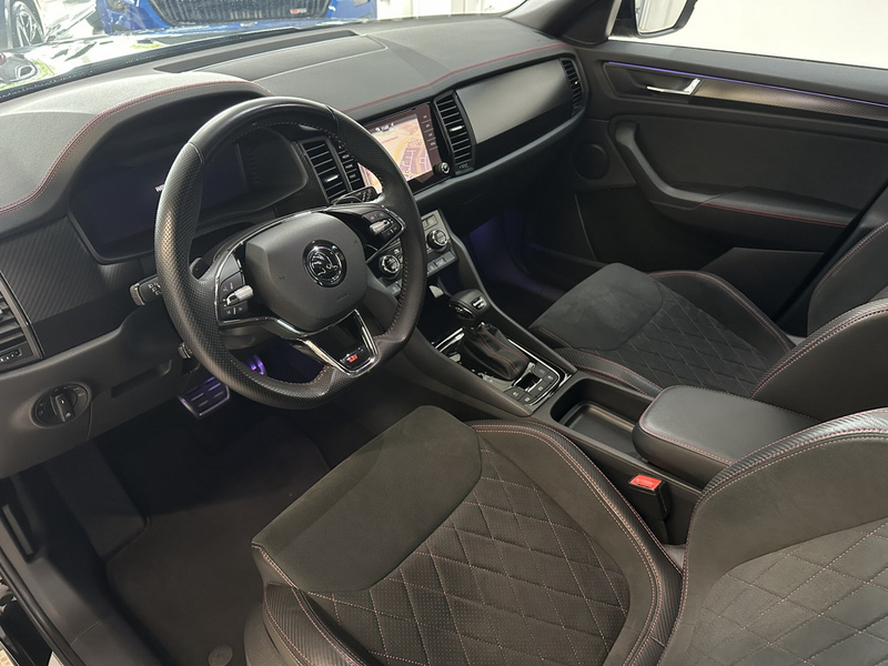 Skoda Kodiaq 2.0 TSI DSg RS 4x4 NAVI ACC MATRIX-LED — photo 12