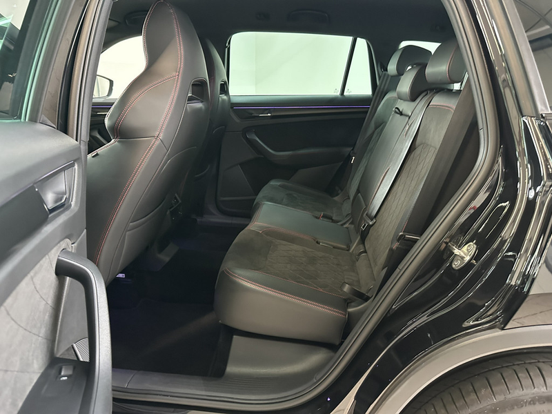 Skoda Kodiaq 2.0 TSI DSg RS 4x4 NAVI ACC MATRIX-LED — photo 14