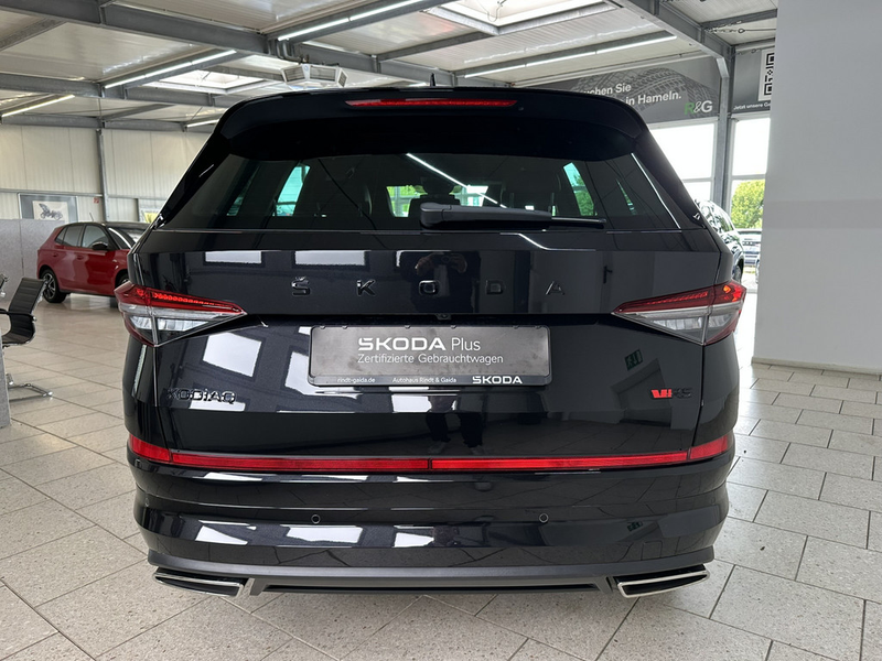 Skoda Kodiaq 2.0 TSI DSg RS 4x4 NAVI ACC MATRIX-LED — photo 6