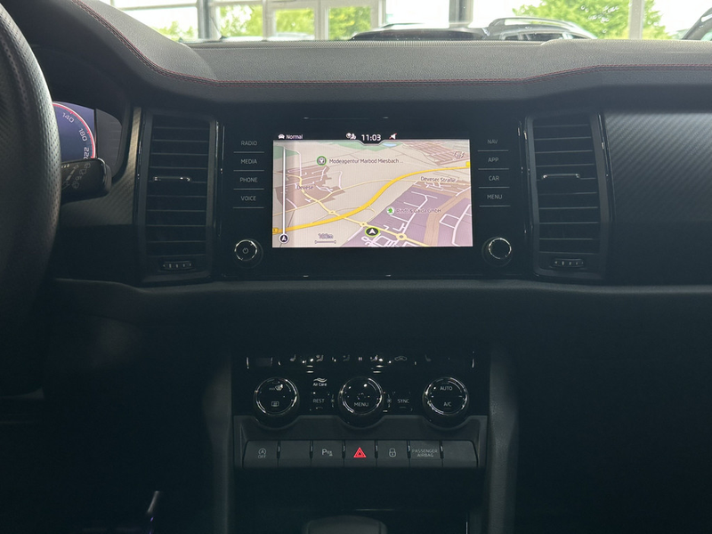 Skoda Kodiaq 2.0 TSI DSg RS 4x4 NAVI ACC MATRIX-LED — photo 2