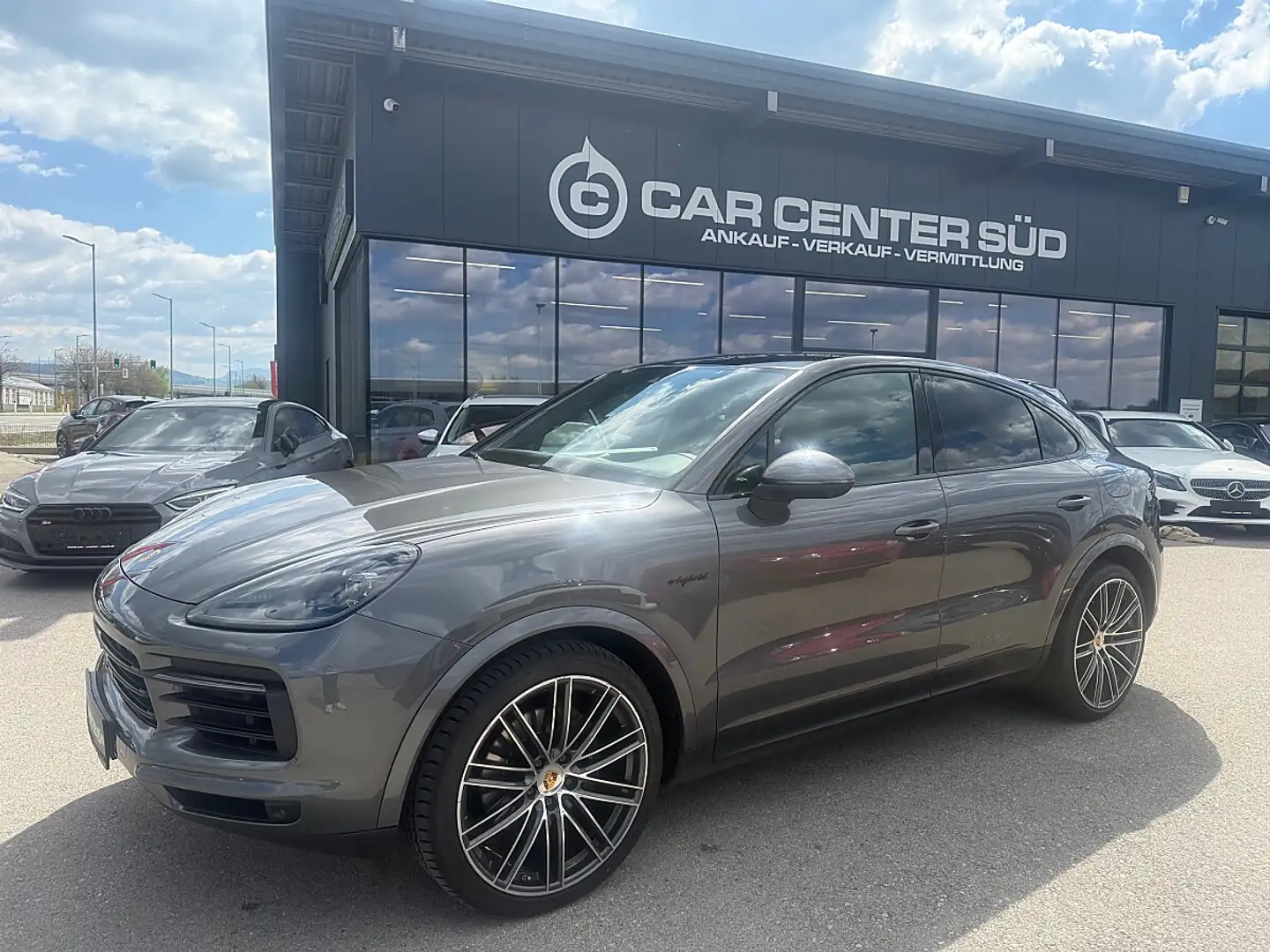 Porsche Cayenne III E-Hybrid PHEV 17,9 kWh Aut. Grau - 1