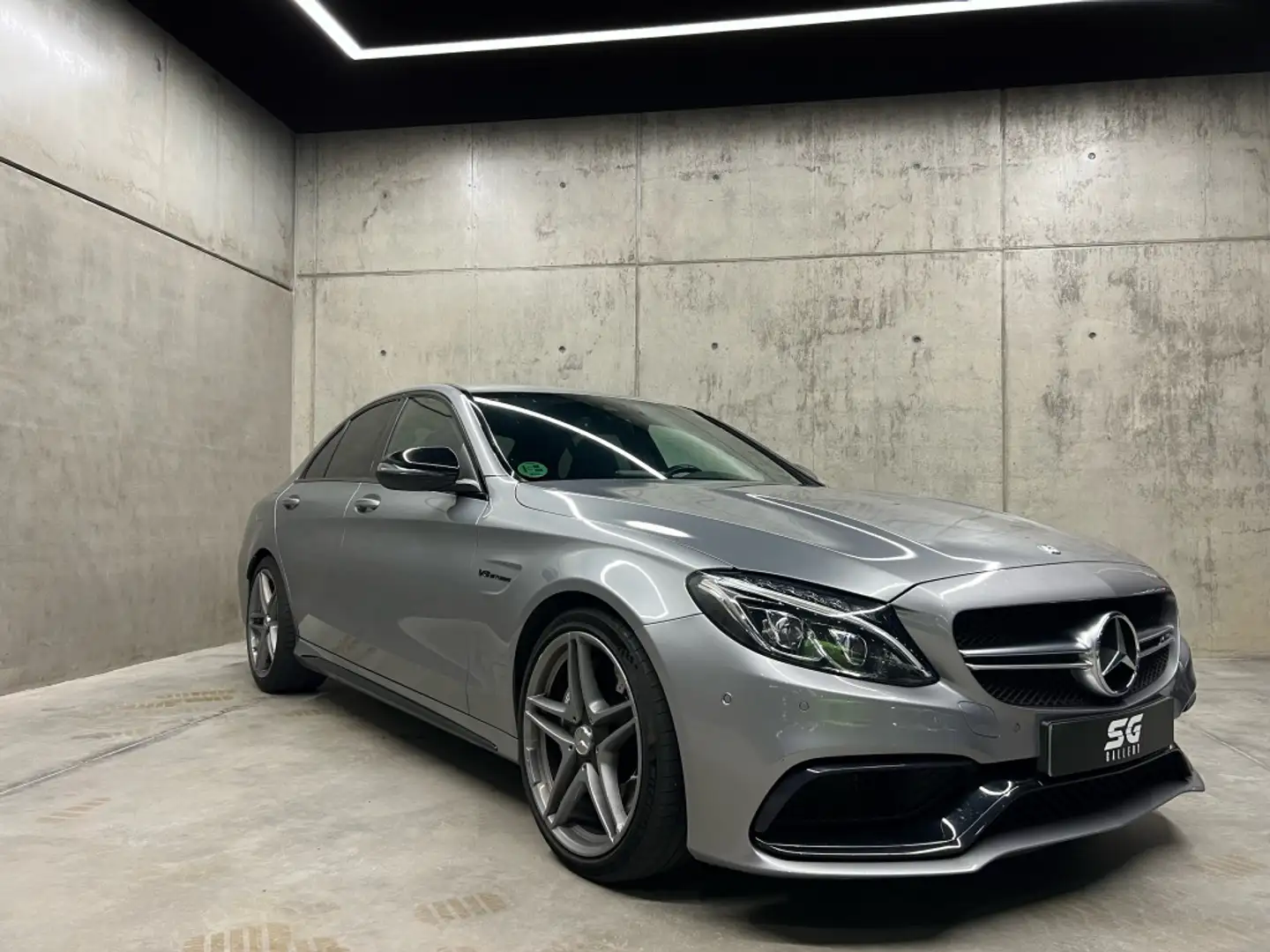 Mercedes-Benz C 63 AMG 7G Plus Gris - 1