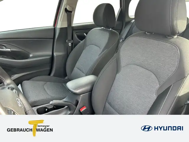 Hyundai i30 view 10
