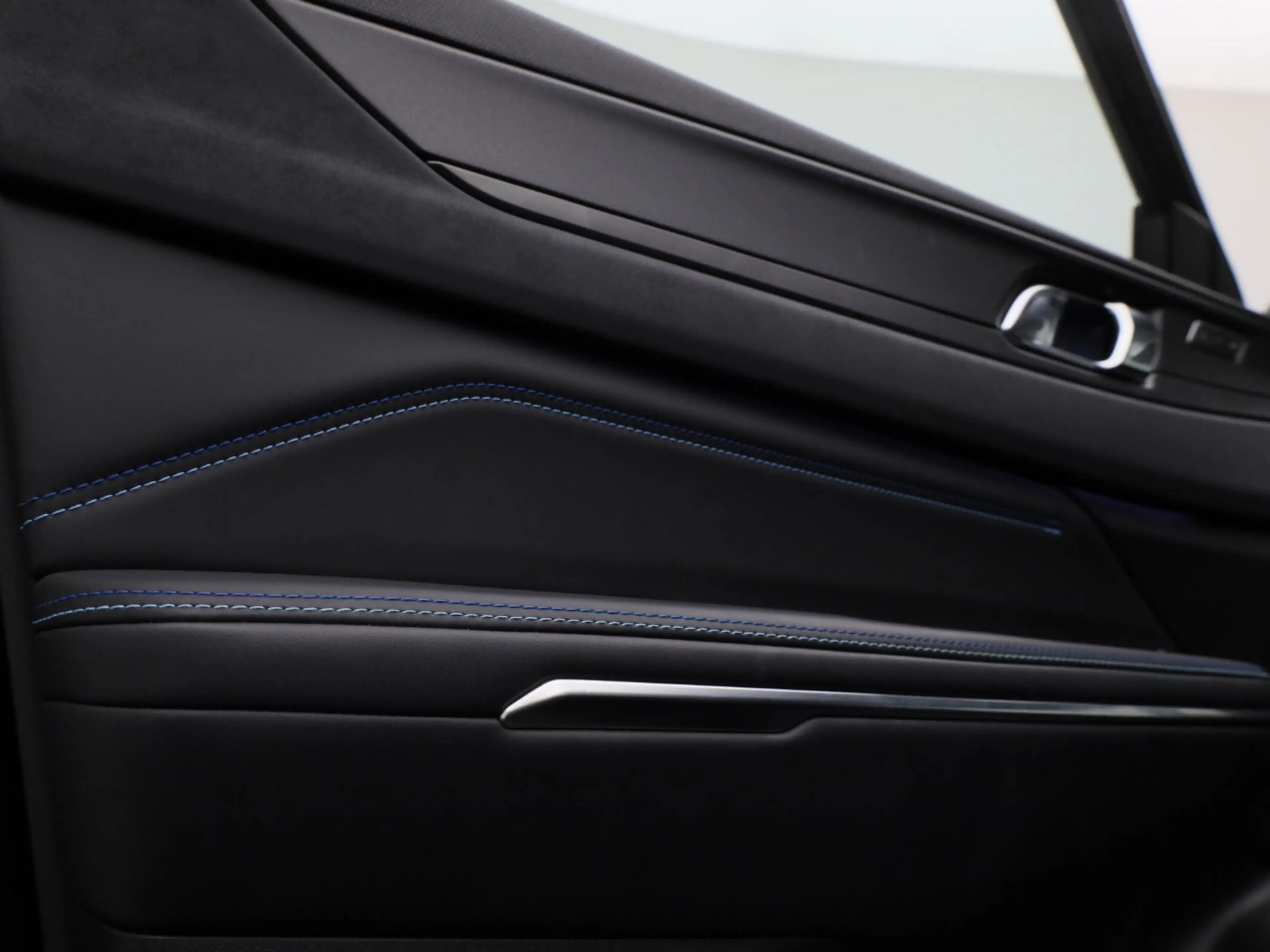 Lynk & Co 01 1.5 MY22 – 261 pk, PHEV en bomvol luxe! — photo 44