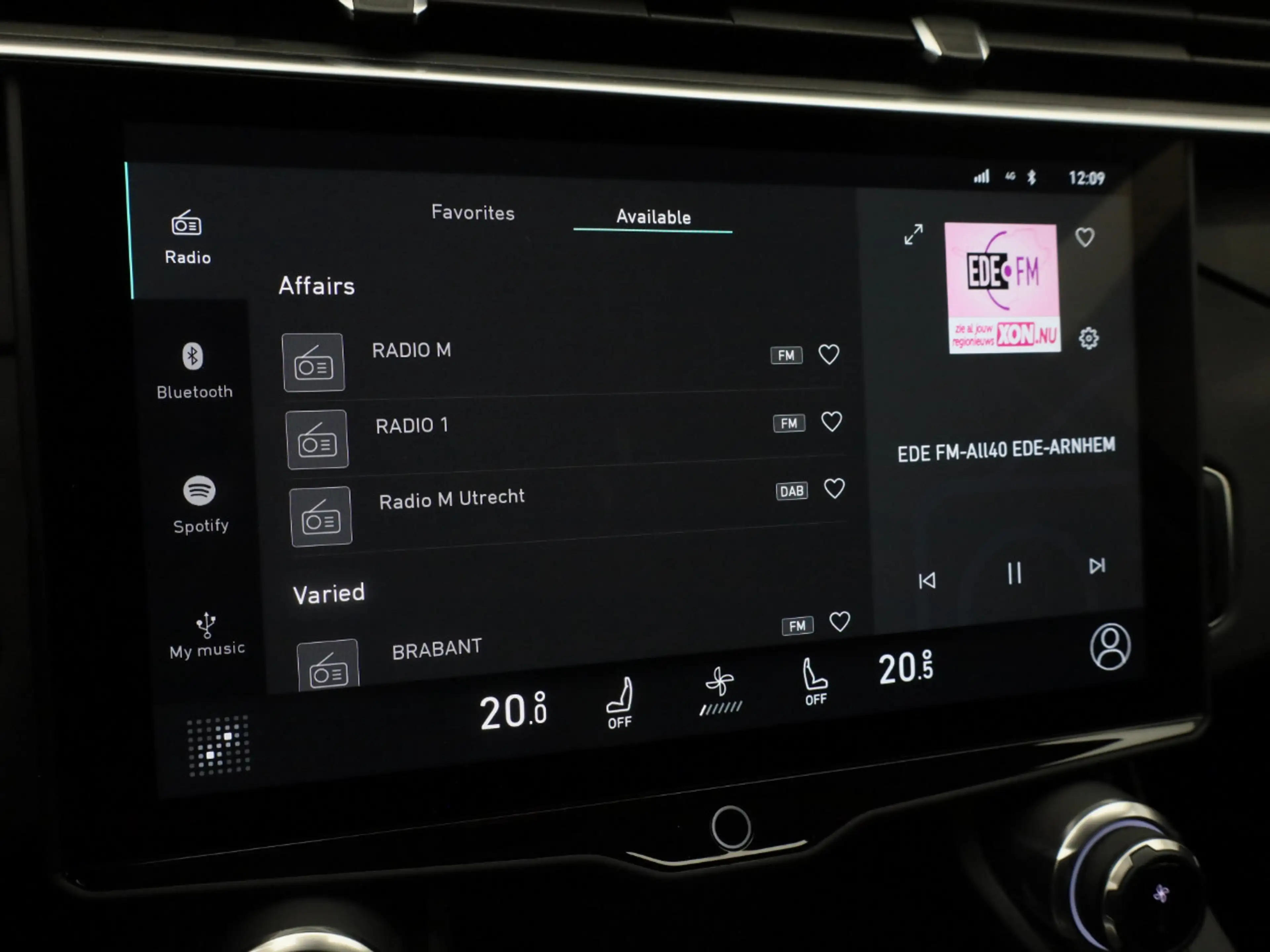 Lynk & Co 01 1.5 MY22 – 261 pk, PHEV en bomvol luxe! — photo 7