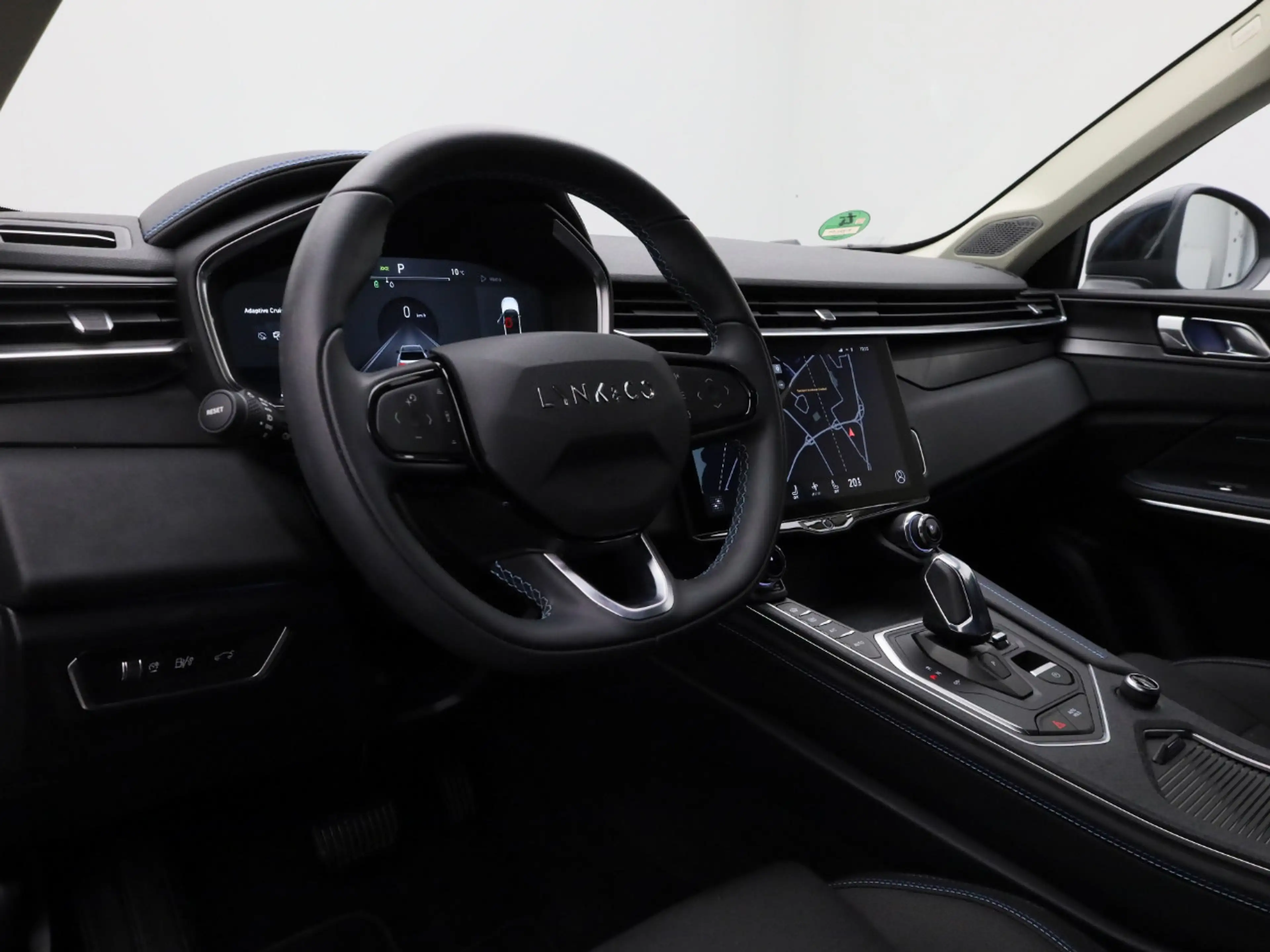 Lynk & Co 01 1.5 MY22 – 261 pk, PHEV en bomvol luxe! — photo 2