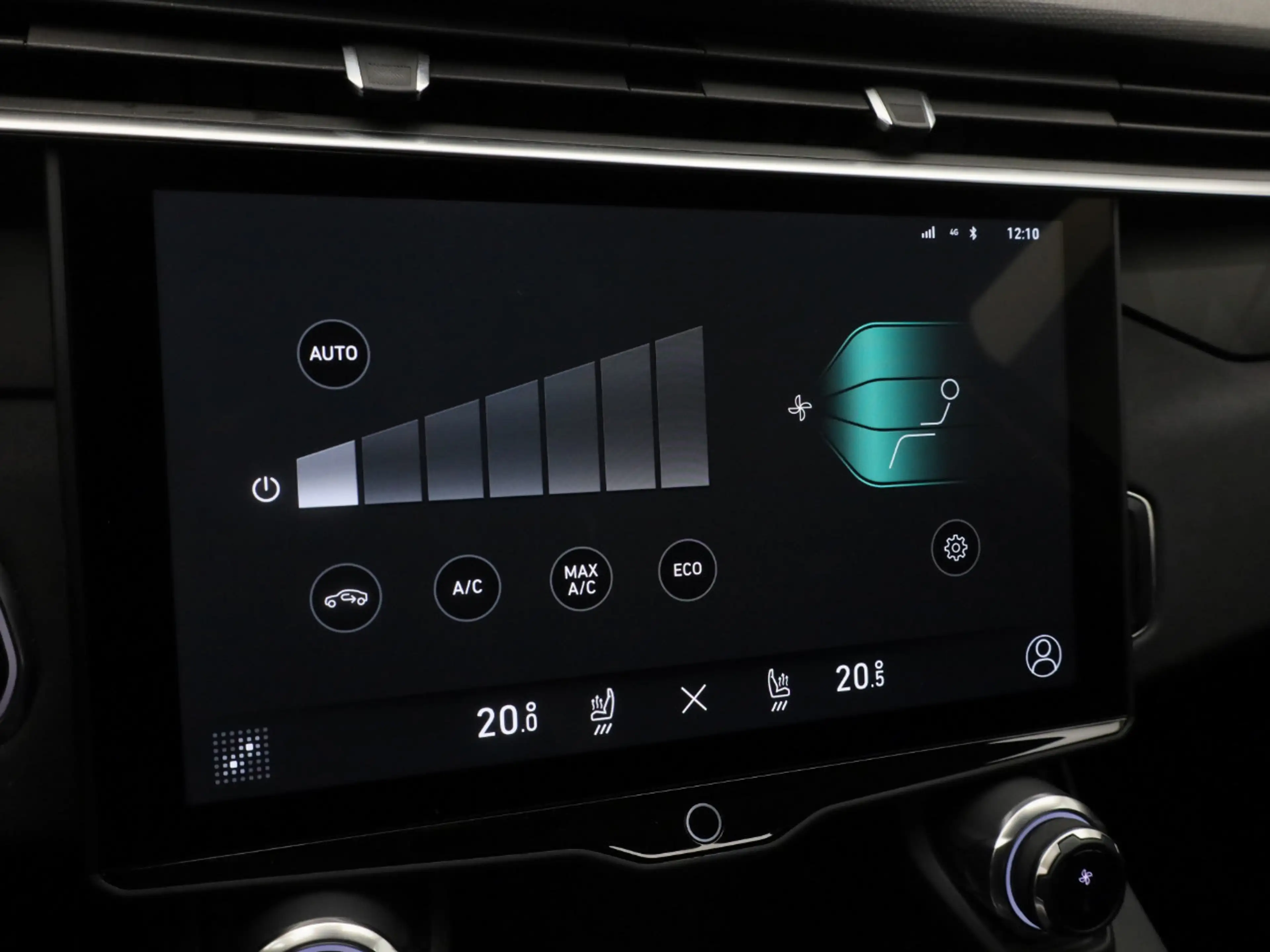 Lynk & Co 01 1.5 MY22 – 261 pk, PHEV en bomvol luxe! — photo 38