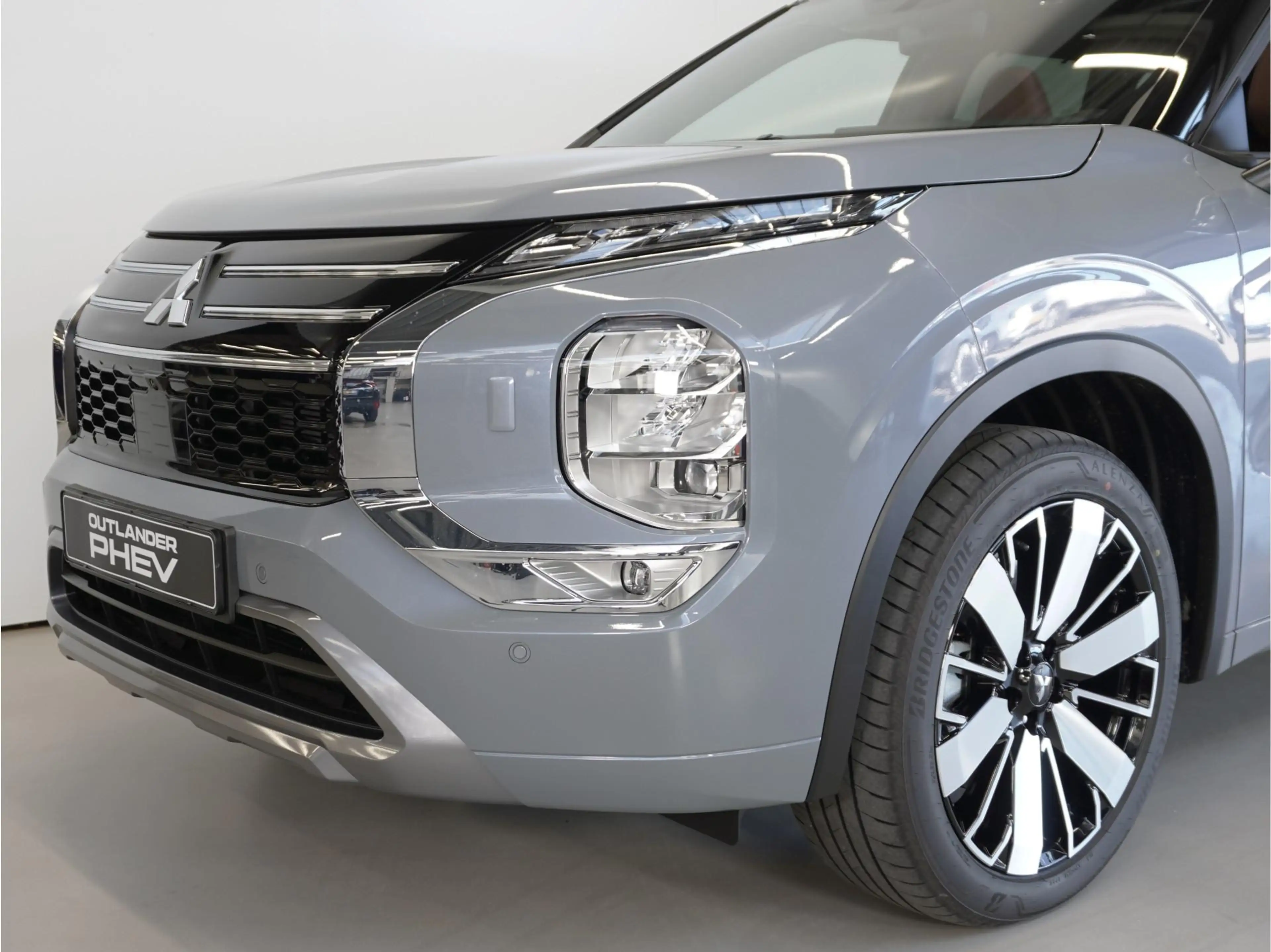 Mitsubishi Outlander 2.4 PHEV Instyle+ | Actieprijs | Uit voorraad leve — photo 2