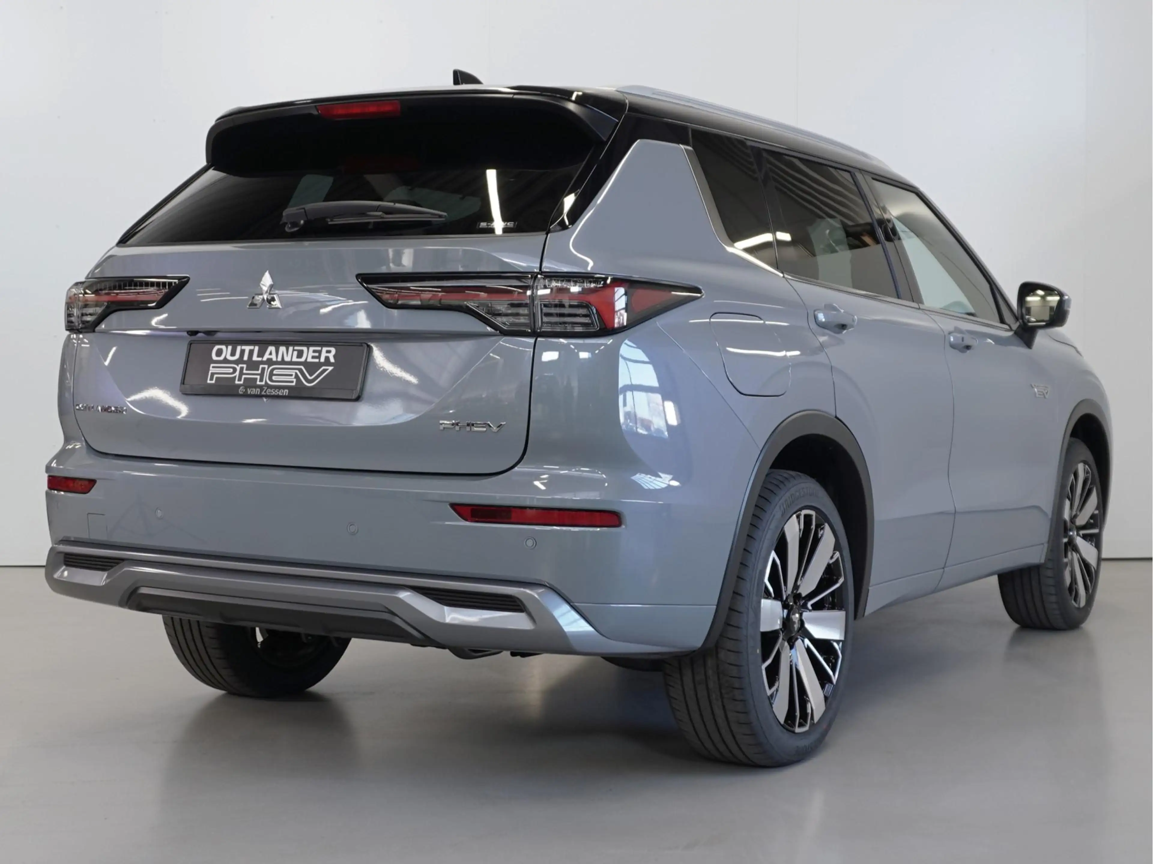Mitsubishi Outlander 2.4 PHEV Instyle+ | Actieprijs | Uit voorraad leve — photo 10