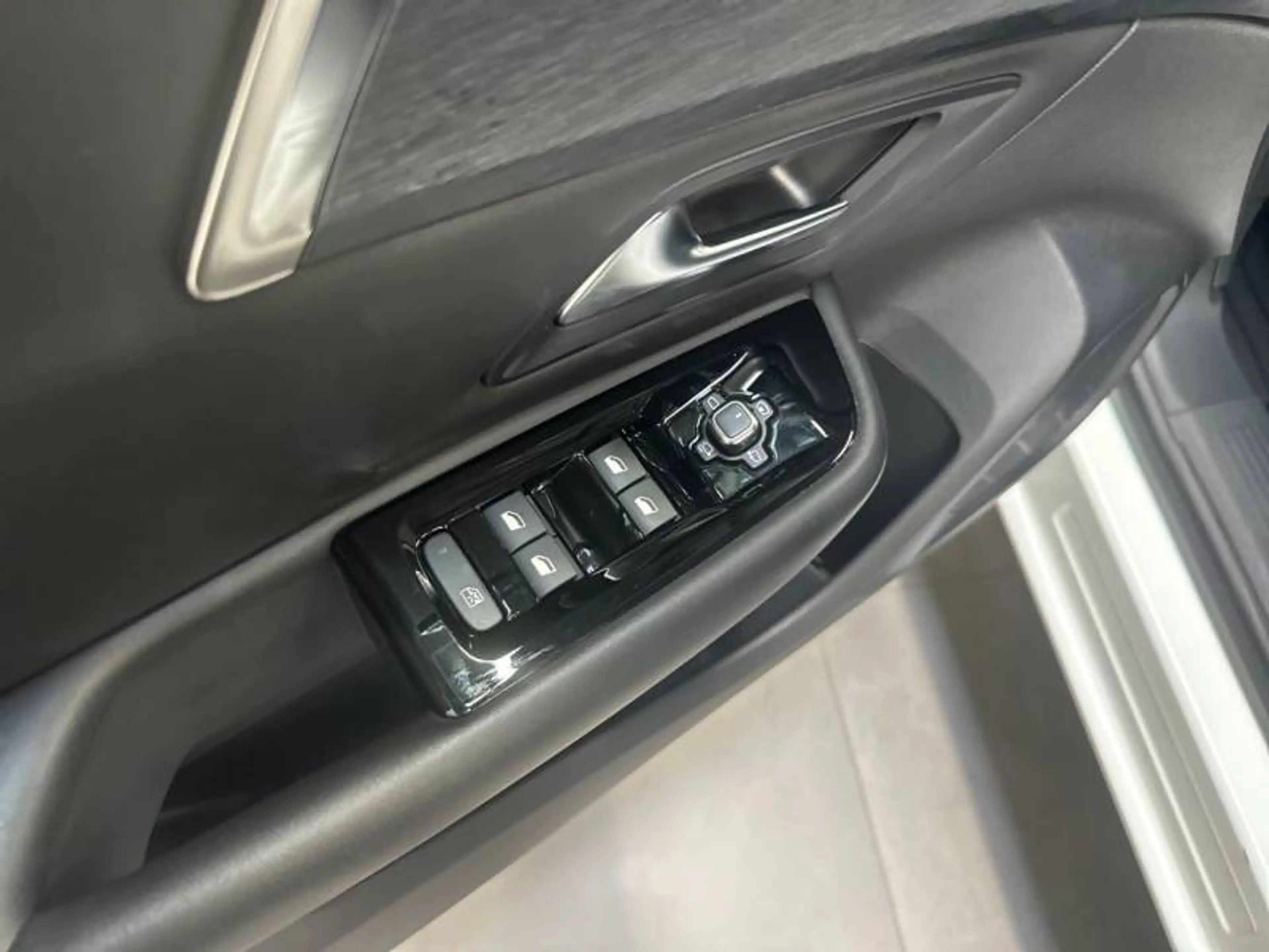 Citroen C5 X 1 1.2 PureTech 130 S&S EAT8 Shine — photo 12