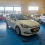 Hyundai i20 1.4 MPI Link Aut. Blanco - thumbnail 2