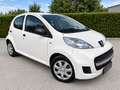 Peugeot 107 Junior 1,0 12V Weiß - thumbnail 1