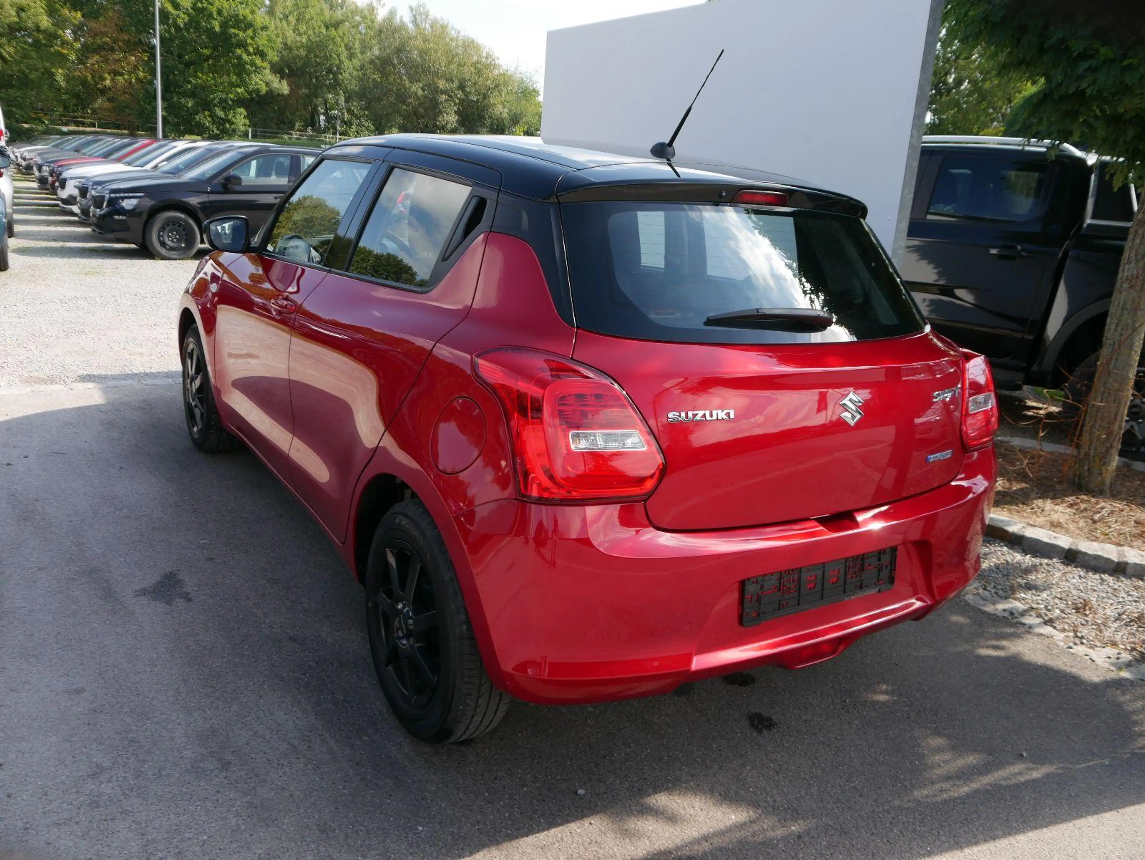 Suzuki Swift 1.2 Dualjet Hybrid CLUB * TEMPOMAT * KLIMA * START — photo 6