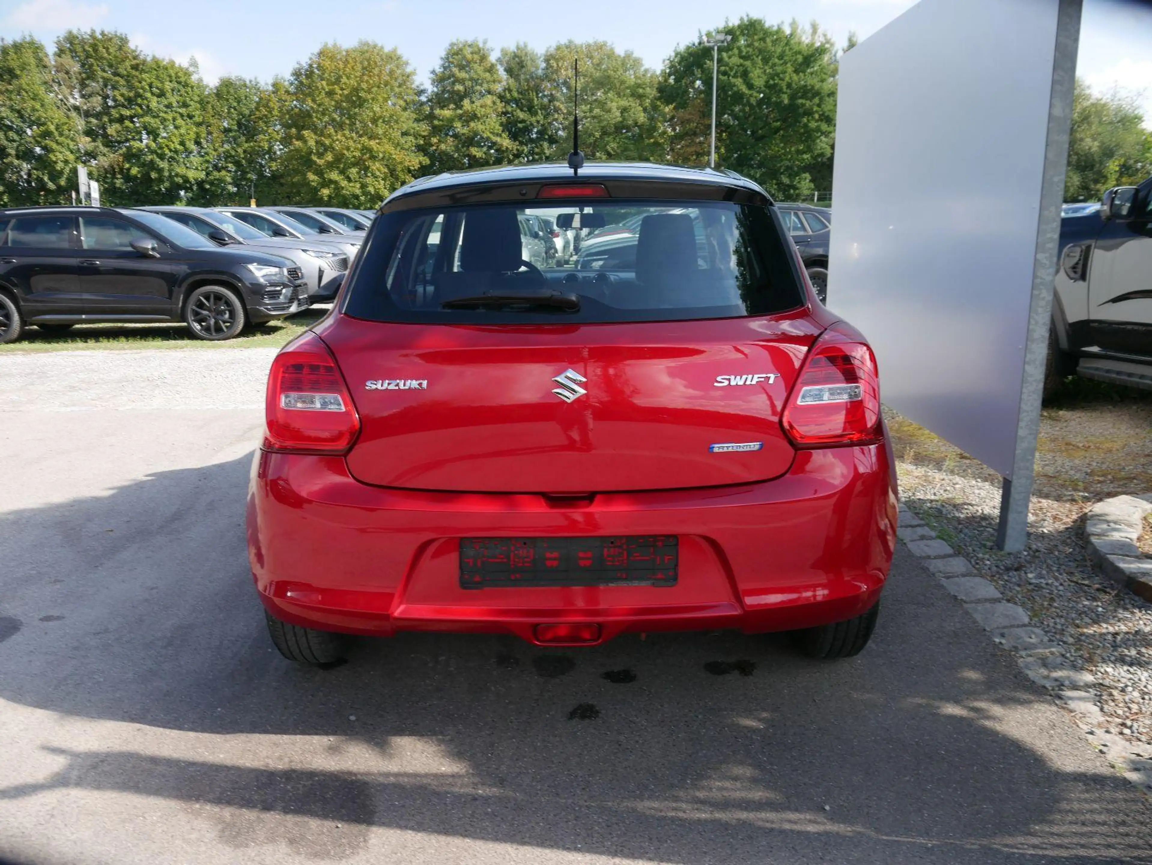 Suzuki Swift 1.2 Dualjet Hybrid CLUB * TEMPOMAT * KLIMA * START — photo 3