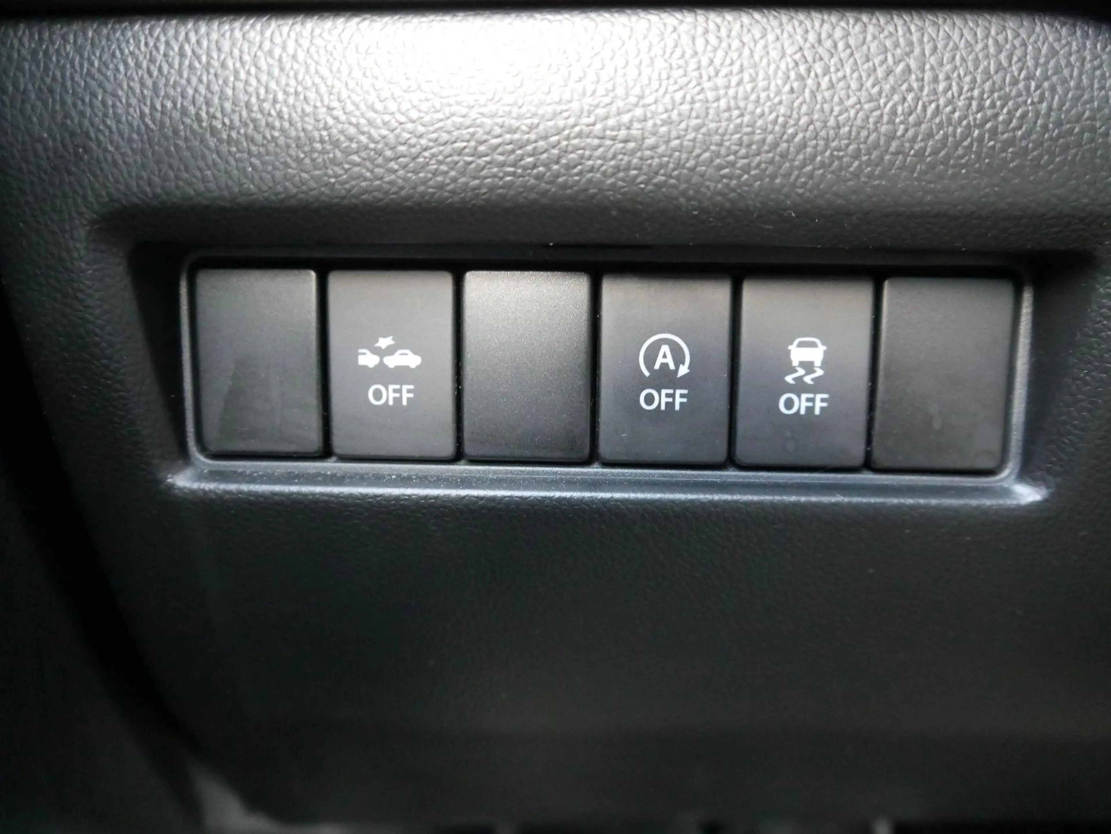 Suzuki Swift 1.2 Dualjet Hybrid CLUB * TEMPOMAT * KLIMA * START — photo 15
