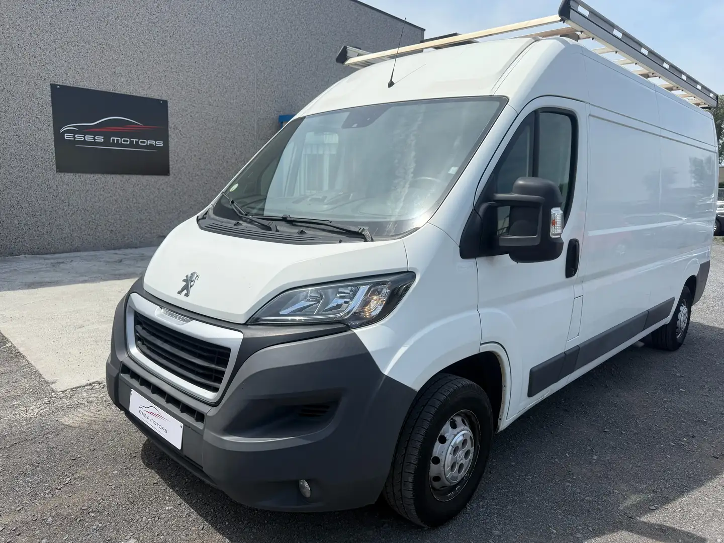 Peugeot Boxer 2.0 BlueHDi Blanc - 1