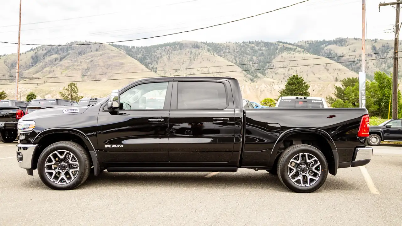 RAM 1500 снимка RAM 1500