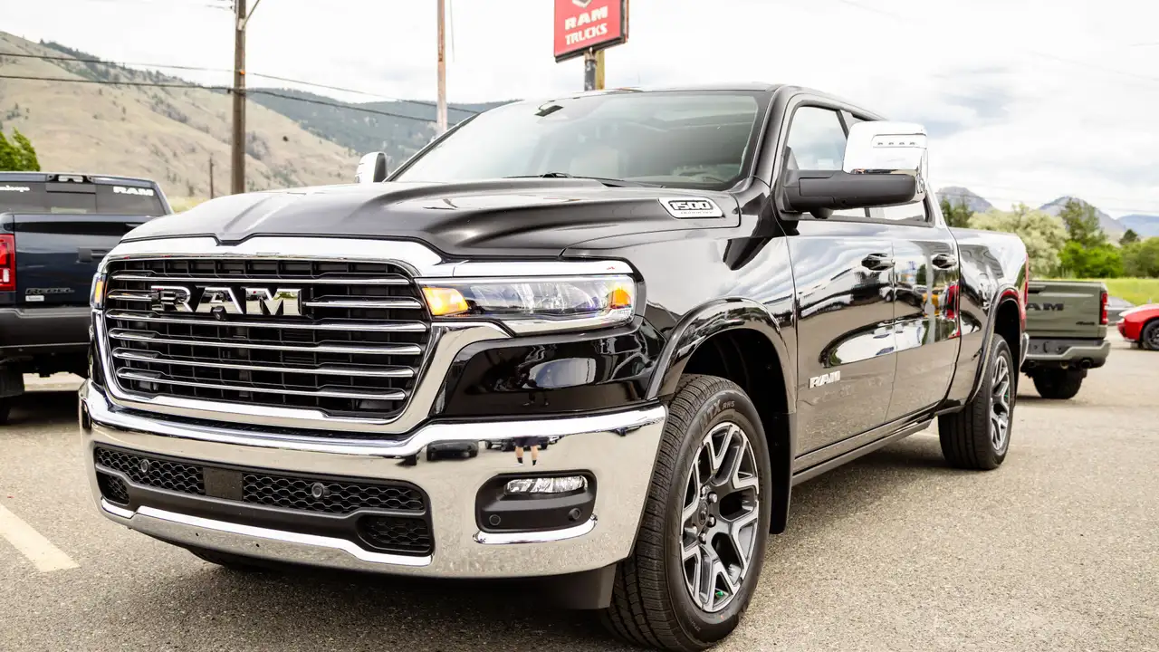 RAM 1500 снимка RAM 1500
