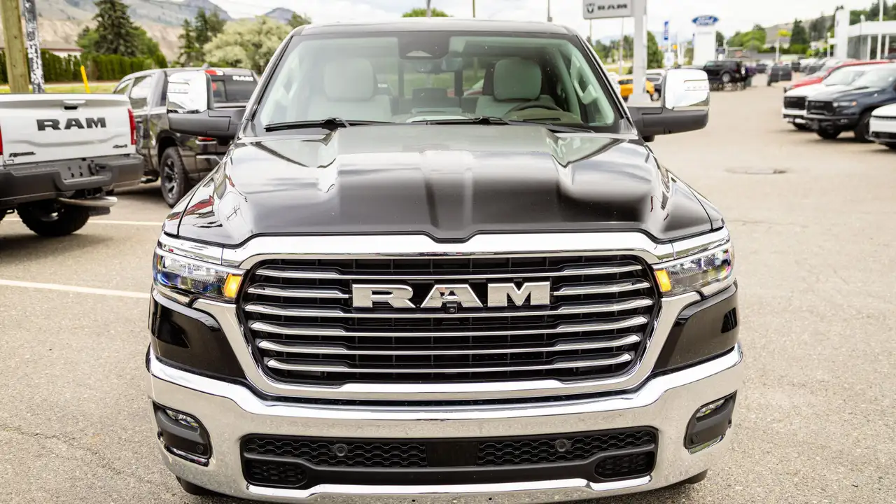 RAM 1500 снимка RAM 1500